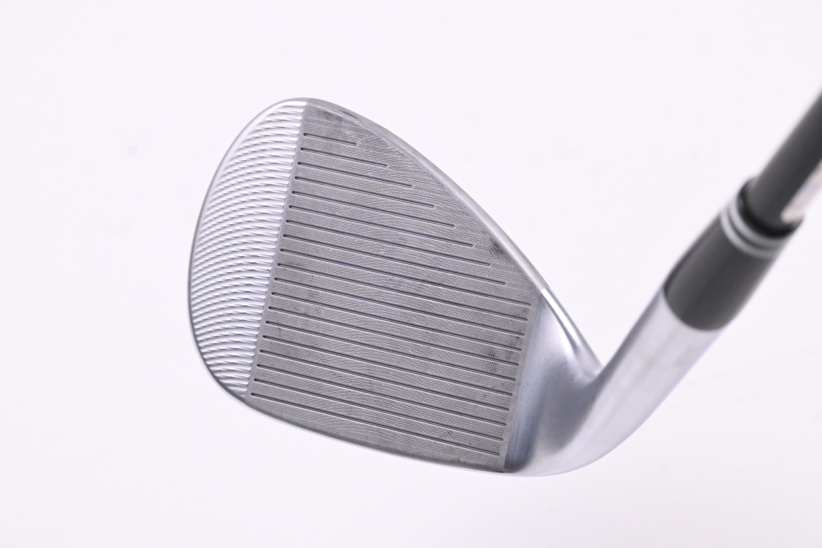 Cleveland CBX 4 Zipcore Gap Wedge / 52 Degree / Wedge Flex UST Recoil Dart 90