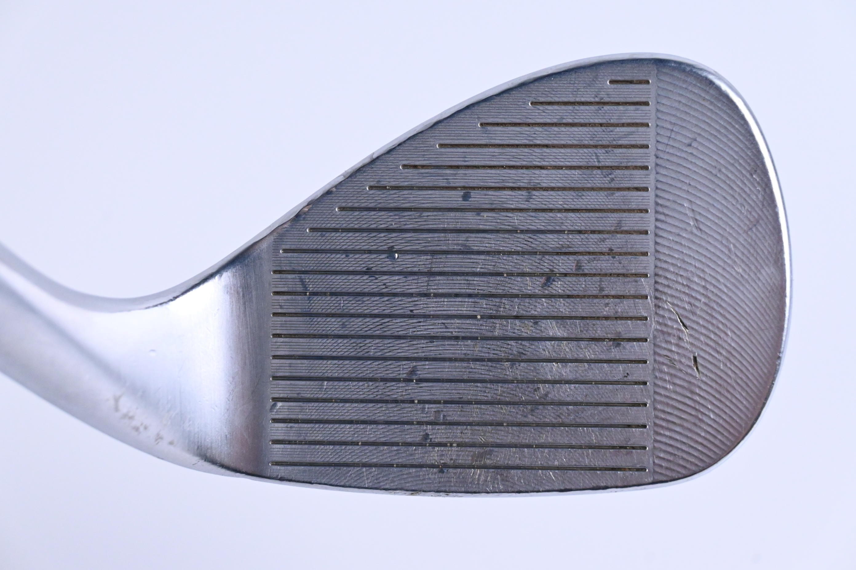 Left Hand Cleveland RTX ZipCore Sand Wedge / 54 Degree / Wedge Flex Dynamic Gold