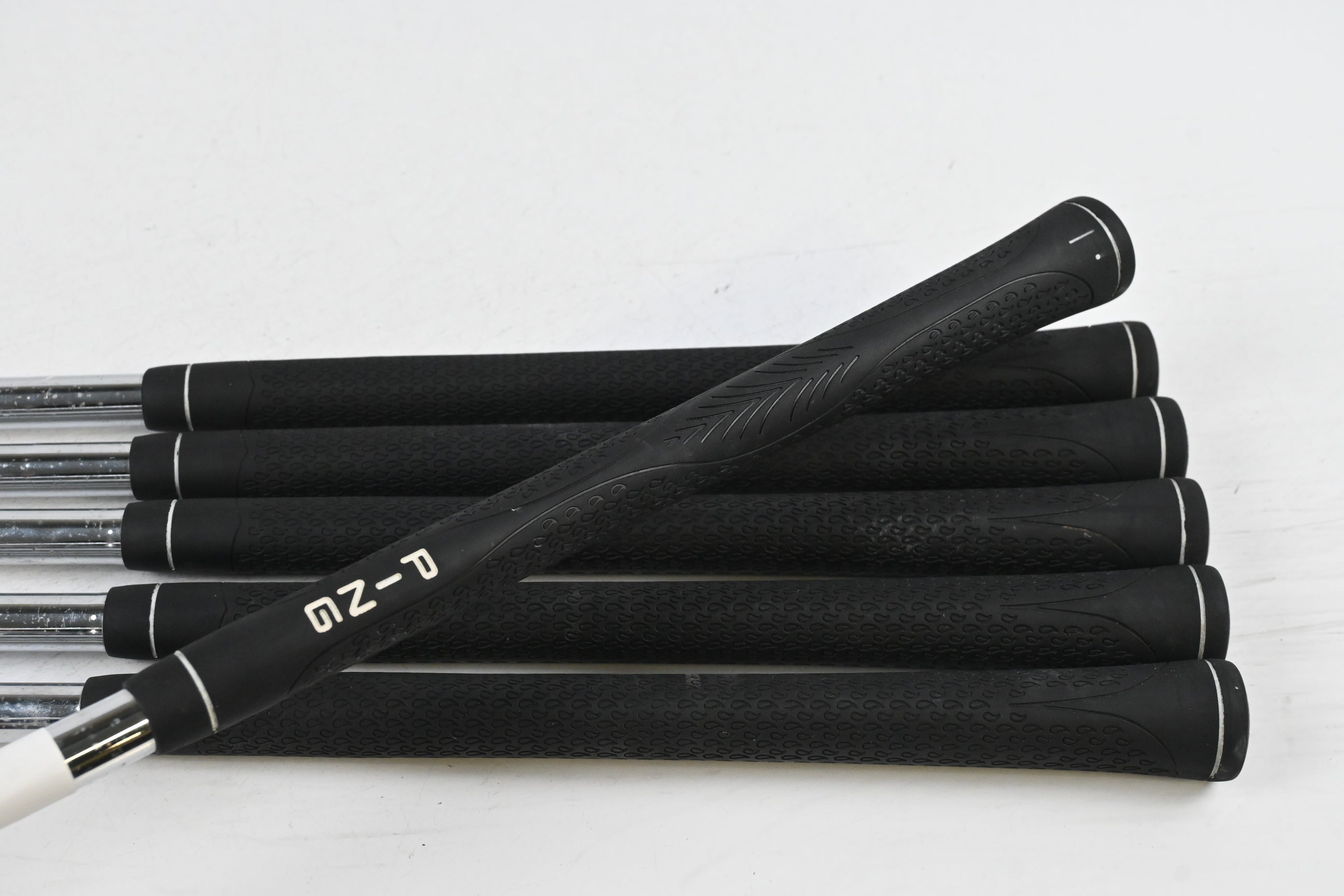 Ping G5 Irons / 5-PW / Blue Dot / Regular Flex Ping AWT Shafts