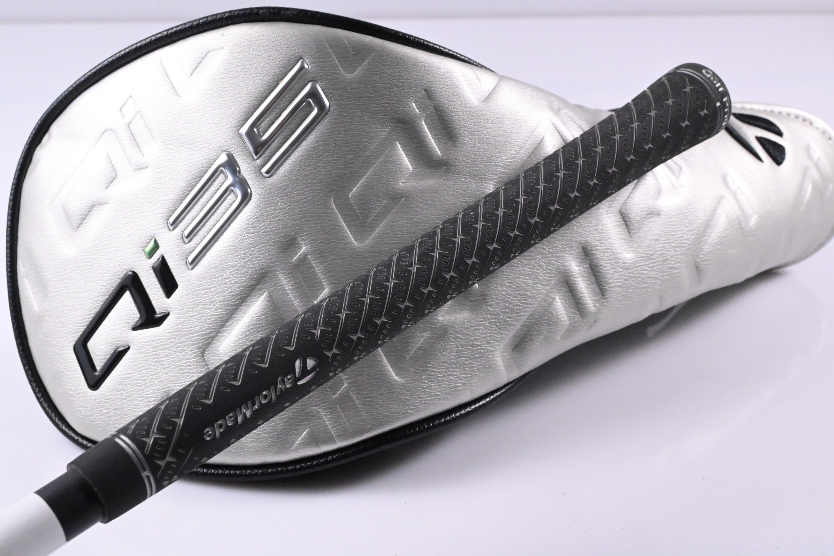 Taylormade Qi35 Max Driver / 10.5 Degree / Regular Flex Air Speeder 50 Shaft