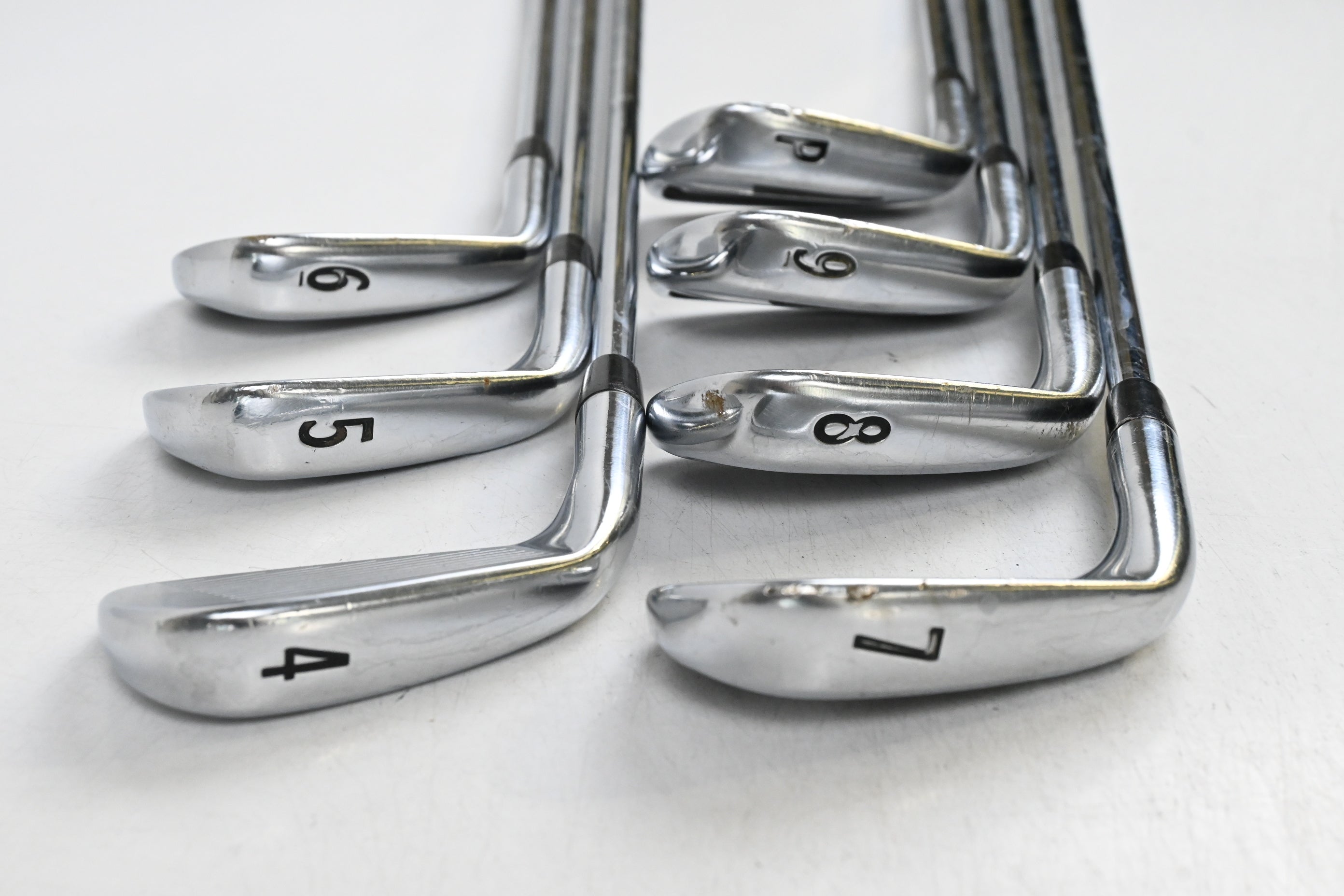 Titleist 714 AP2 Irons / 4-PW / Stiff Flex Dynamic Gold S300 Shafts