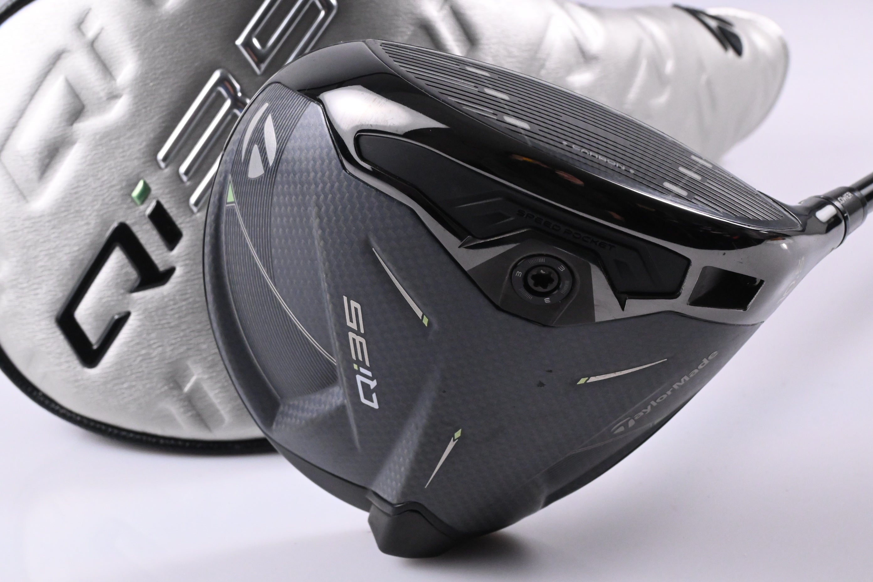 Taylormade Qi35 Driver / 10.5 Degree / Regular Flex Ventus TR Blue 5 Shaft