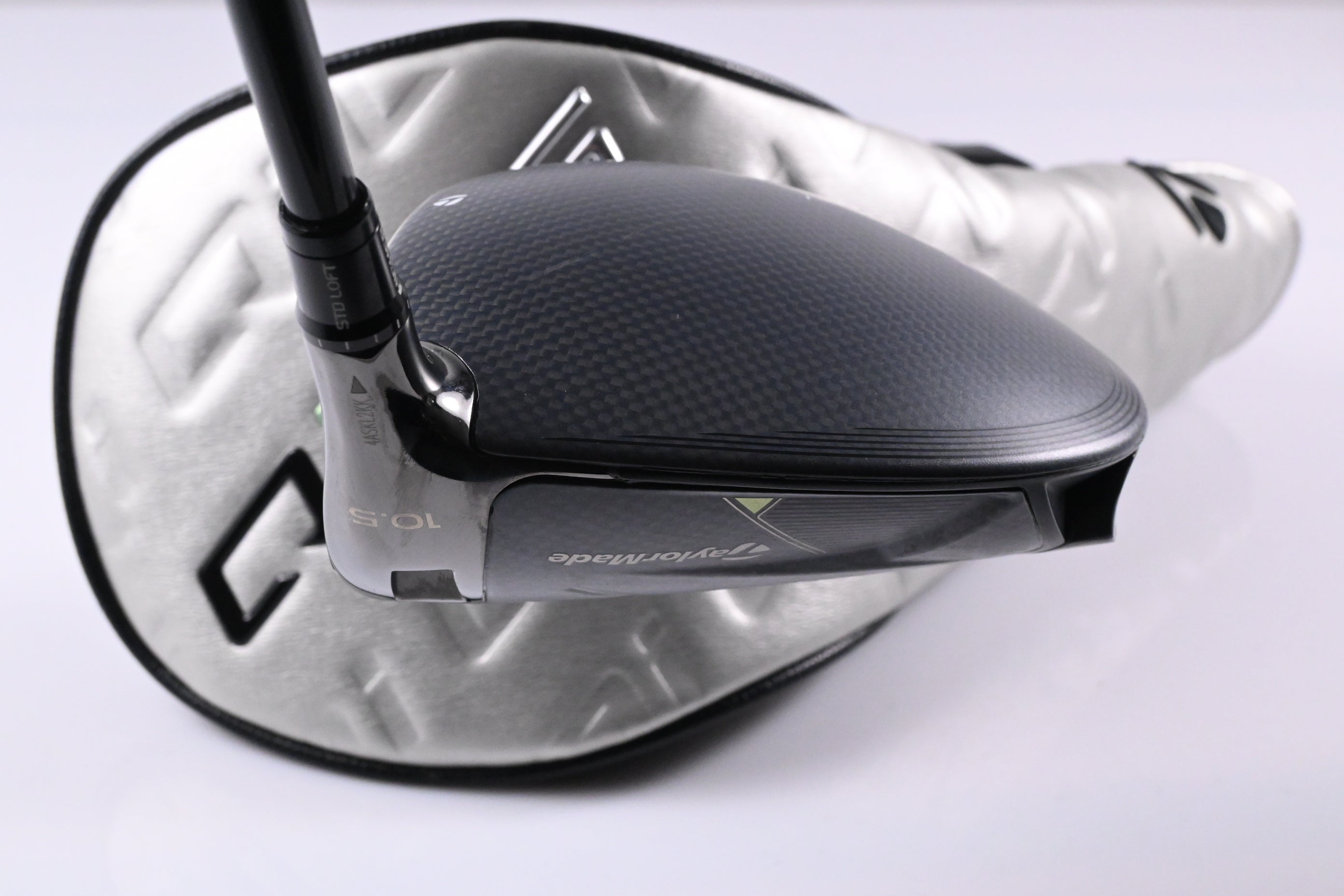 Taylormade Qi35 Driver / 10.5 Degree / Regular Flex Ventus TR Blue 5 Shaft