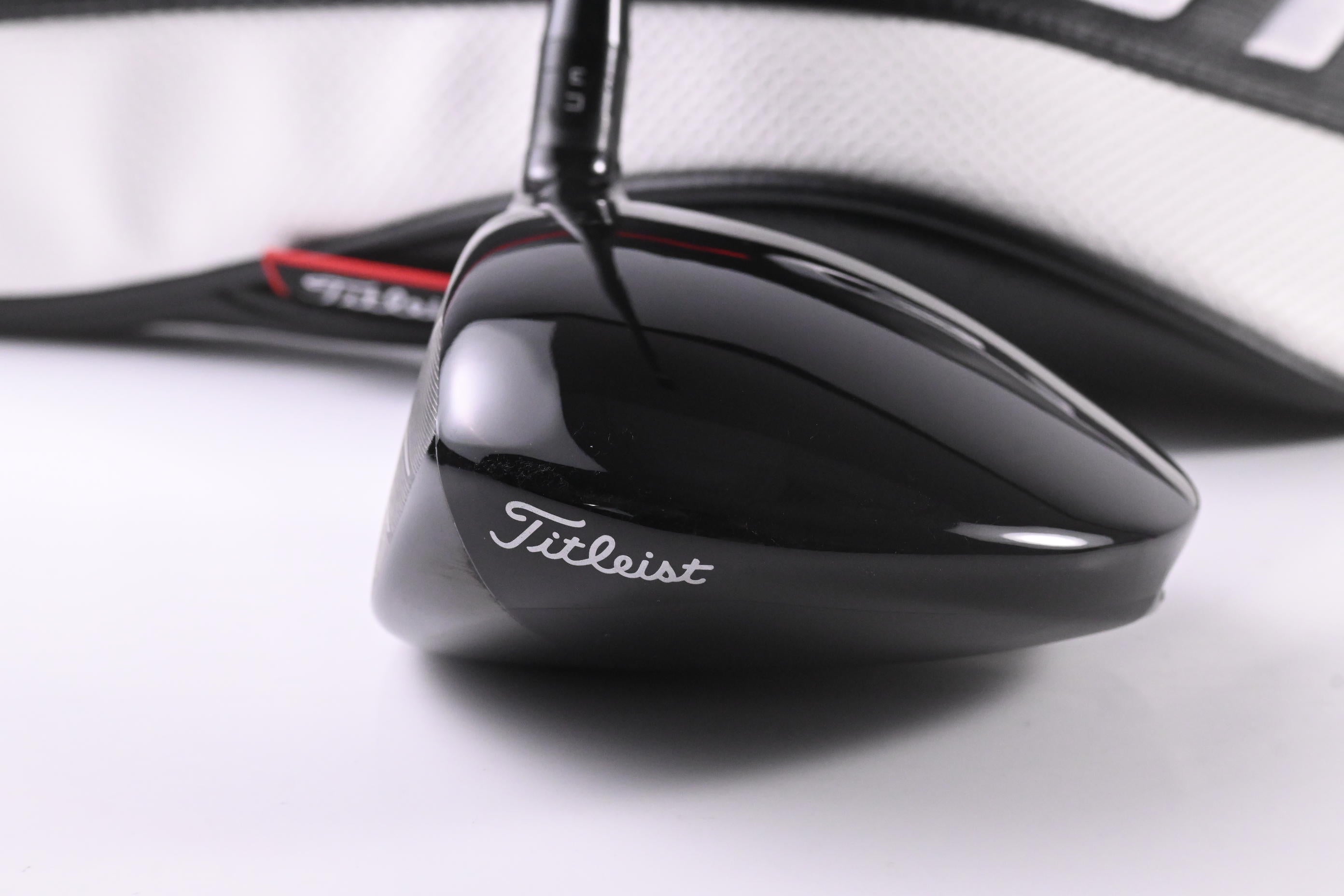 Left Hand Titleist GT2 Driver / 10 Degree / Regular Flex Tensei 1K Blue 55 Shaft