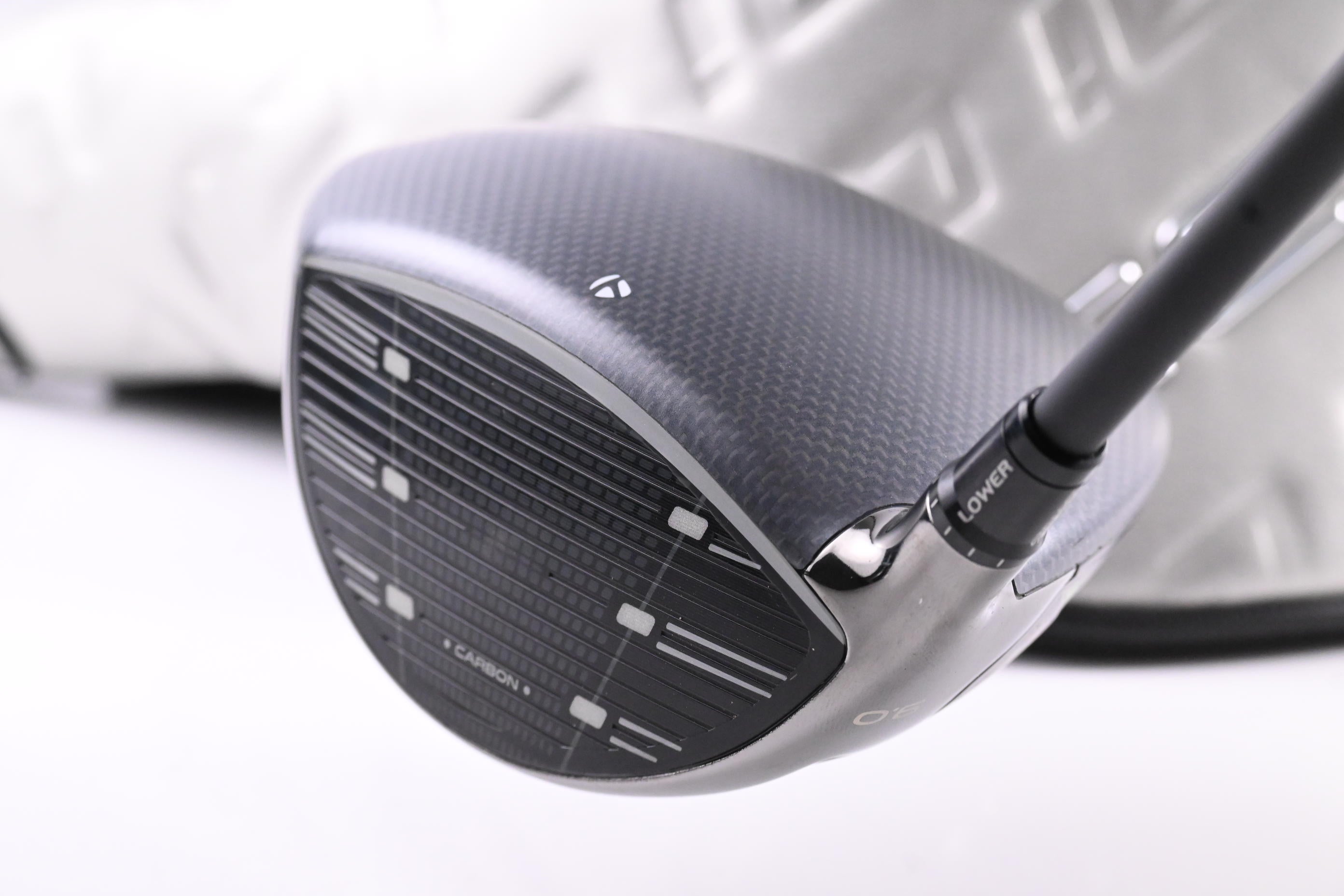 Taylormade Qi35 LS Driver / 9 Degree / Stiff Flex Kai'li Dark Waves White 60