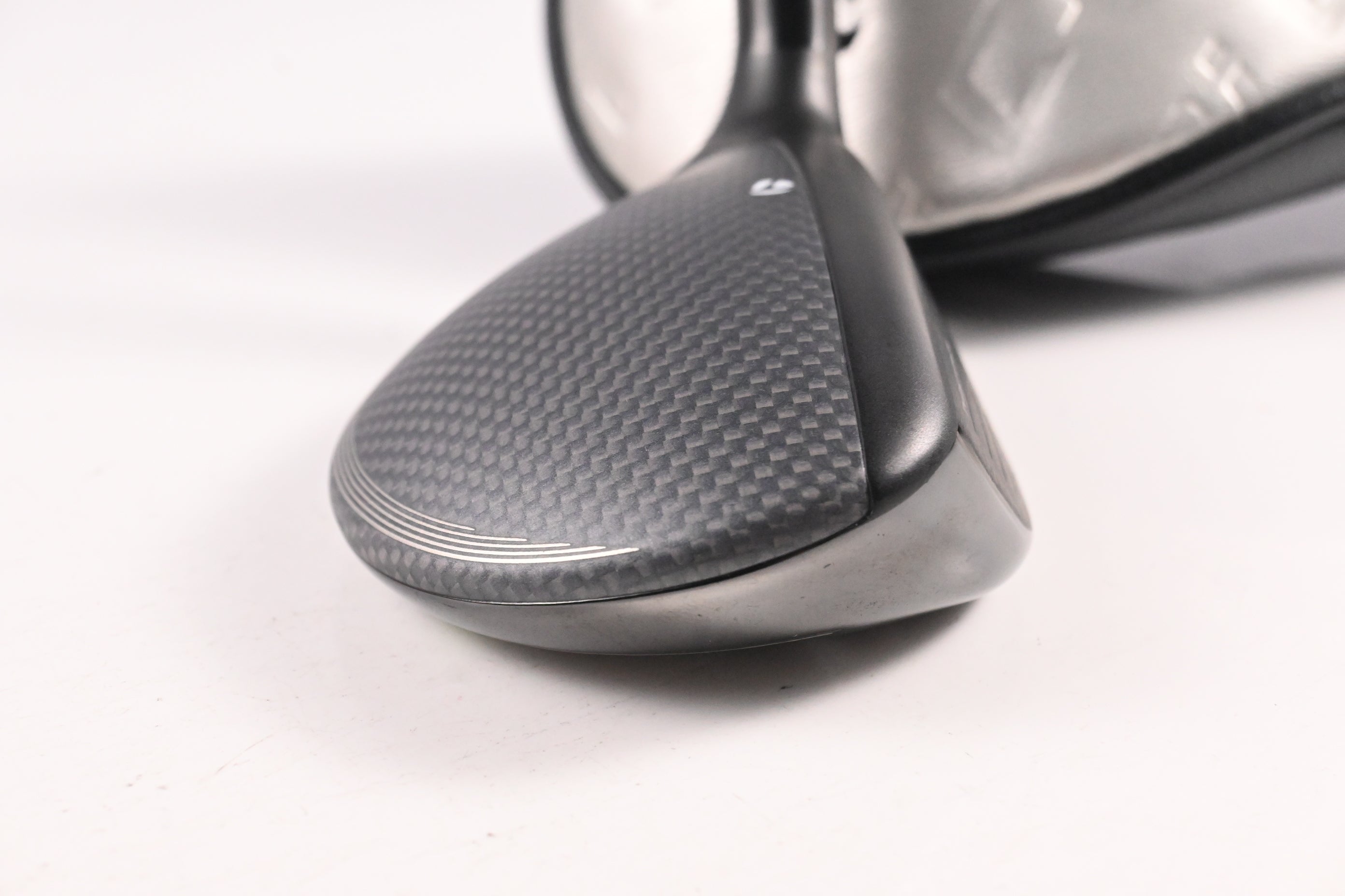 Taylormade Qi35 Max Lite #5 Hybrid / 27 Degree / Senior Flex Vanquish 5 Shaft