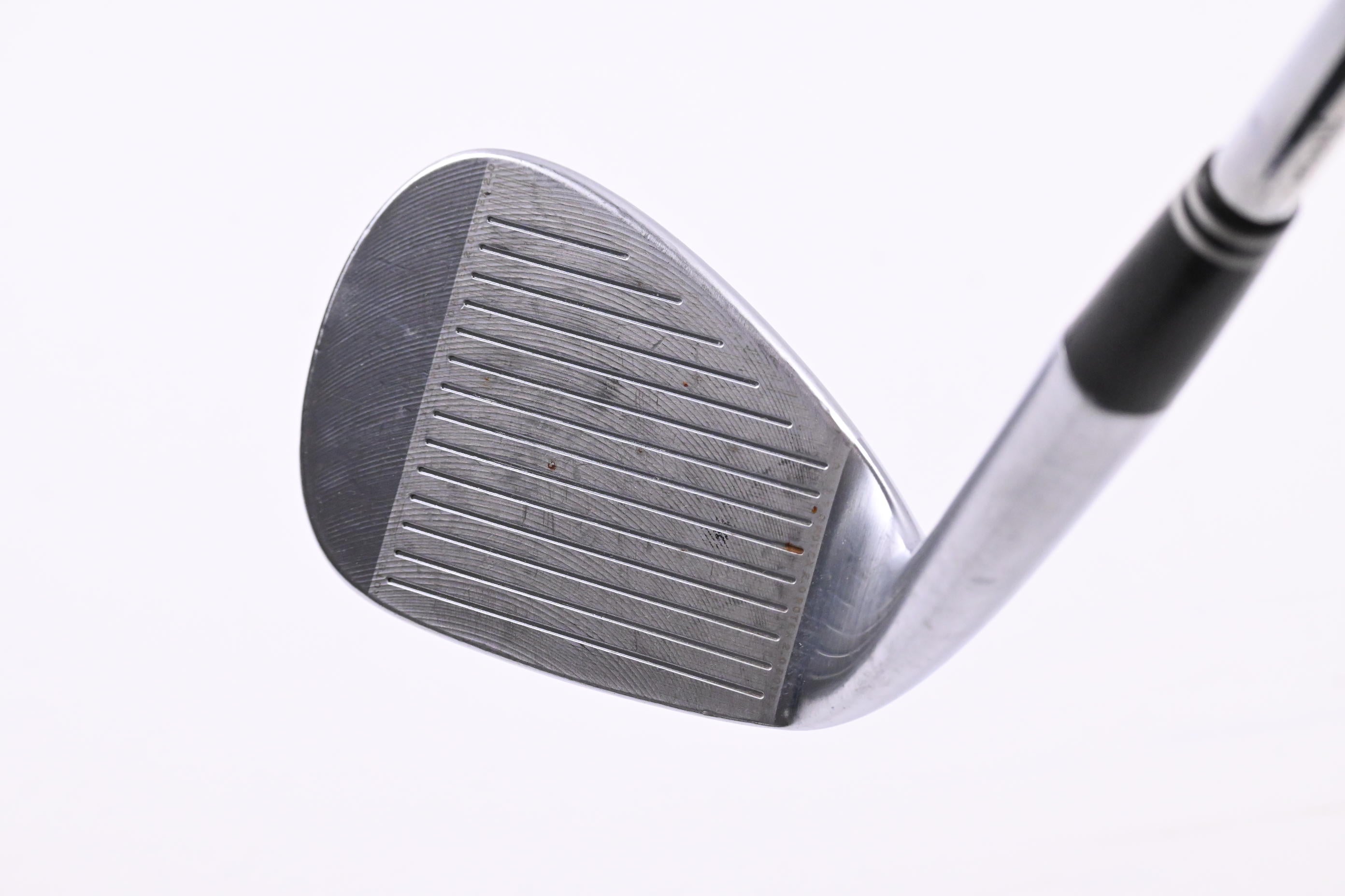 Cleveland 588 RTX 2.0 Pitching Wedge / 46 Degree / Wedge Flex Dynamic Gold