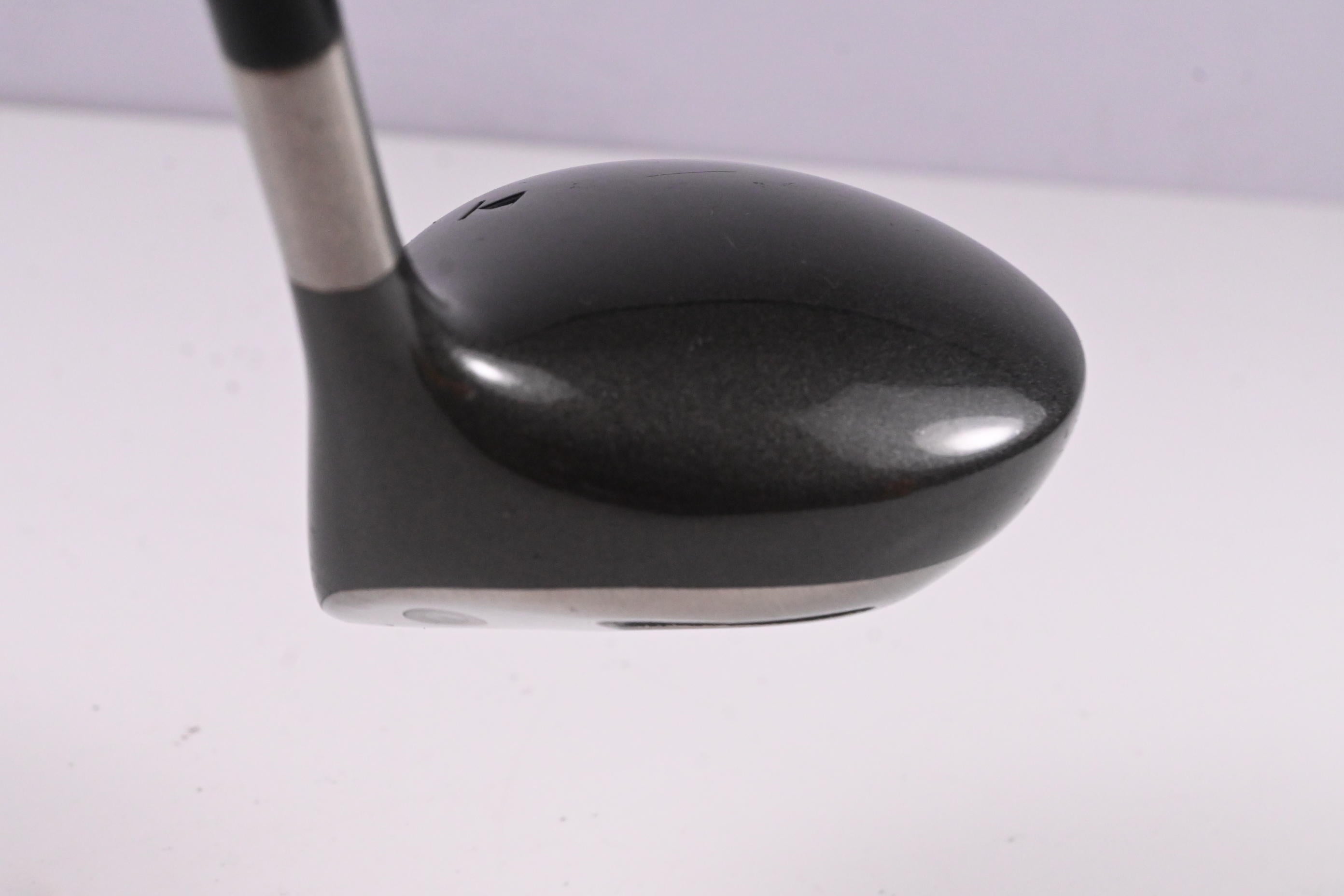 Titleist 975 D Driver / 10.5 Degree / Regular Flex Ultralite 65 Shaft