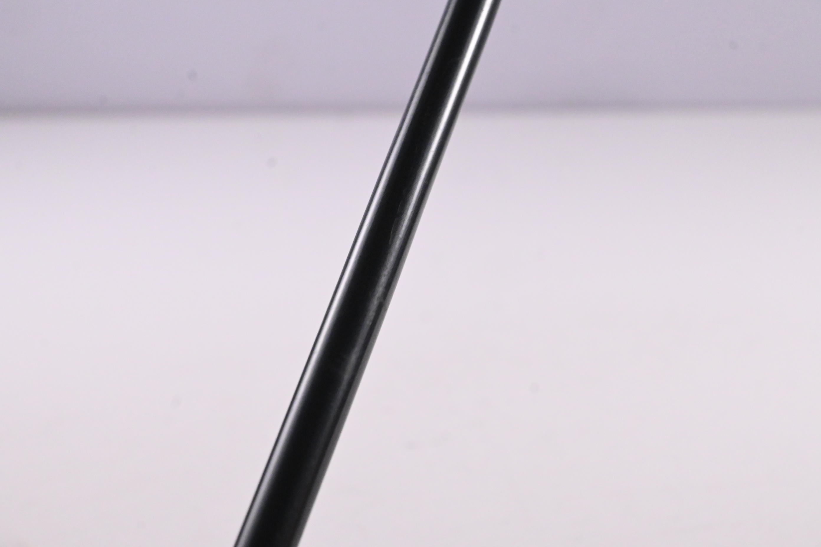 Titleist 975 D Driver / 10.5 Degree / Regular Flex Ultralite 65 Shaft