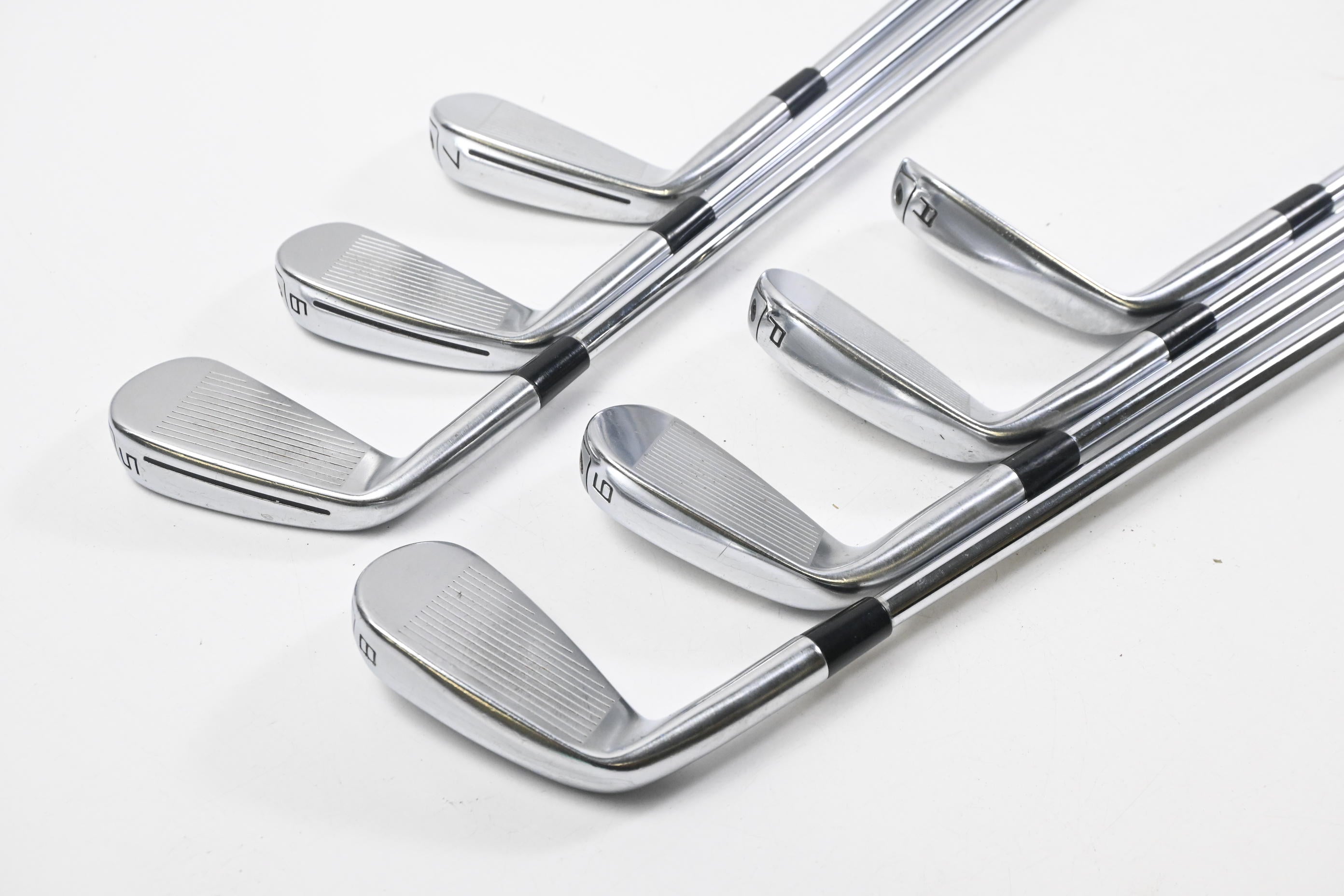 Taylormade P790 2019 Irons / 5-PW+GW / Regular Flex Dynamic Gold 105 R300 Shafts