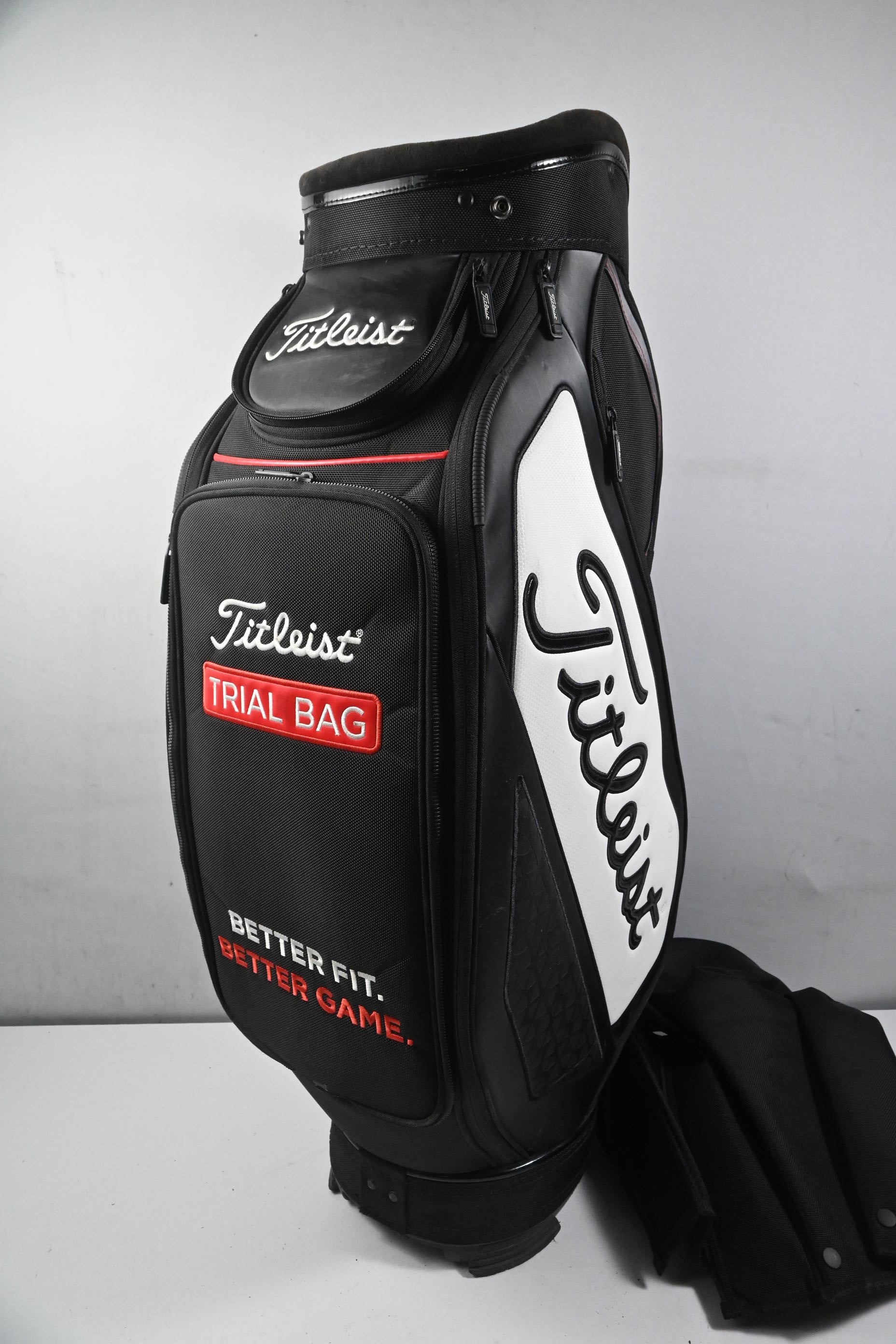 Titleist Tour Bag / 6-Way Divider / Black, White & Red
