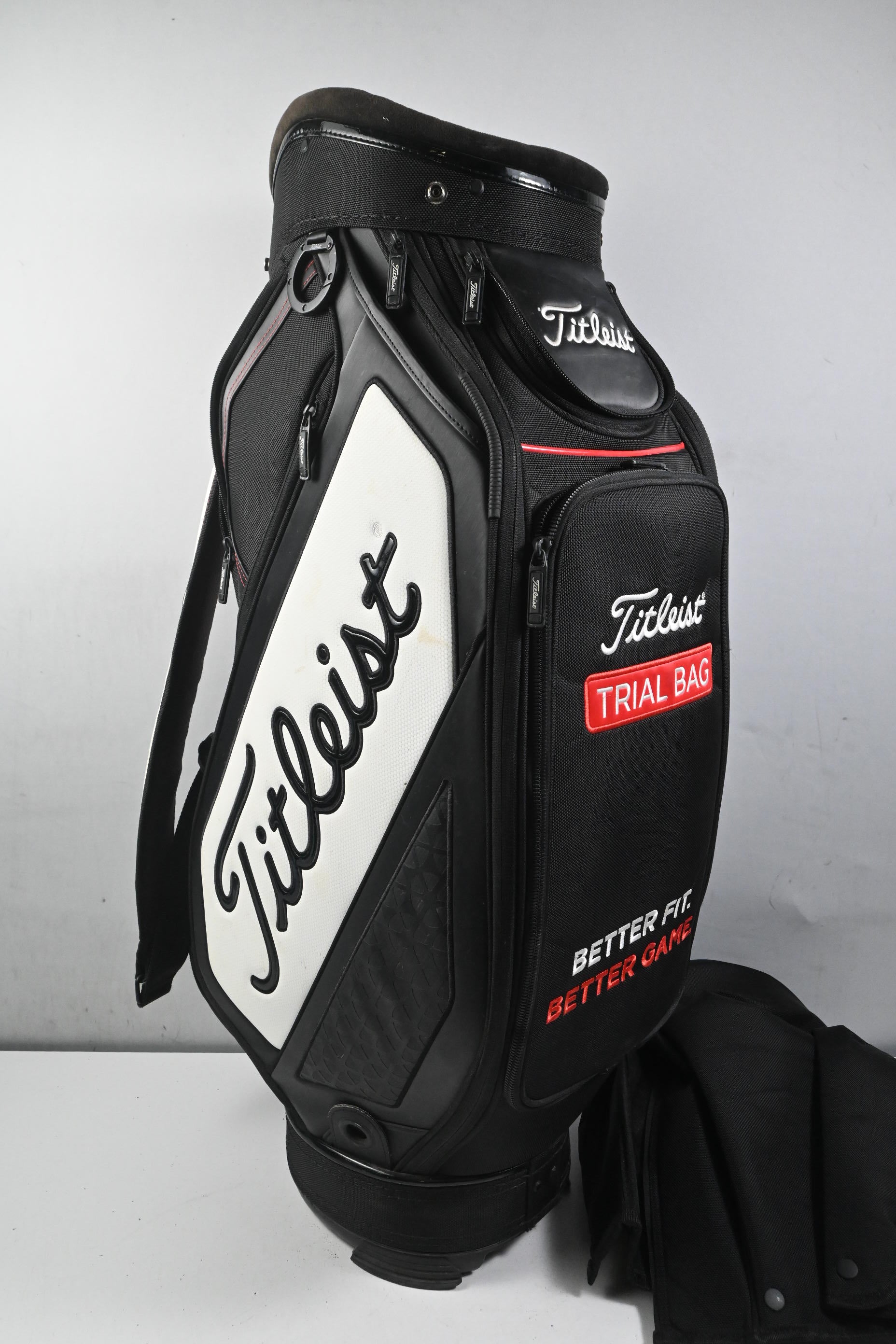 Titleist Tour Bag / 6-Way Divider / Black, White & Red