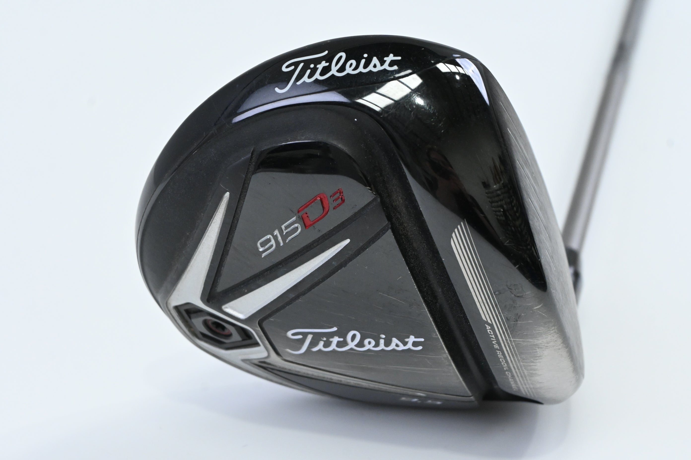 Titleist 915 D3 Driver / 9.5 Degree / Stiff Flex Diamana D+ 70 Shaft