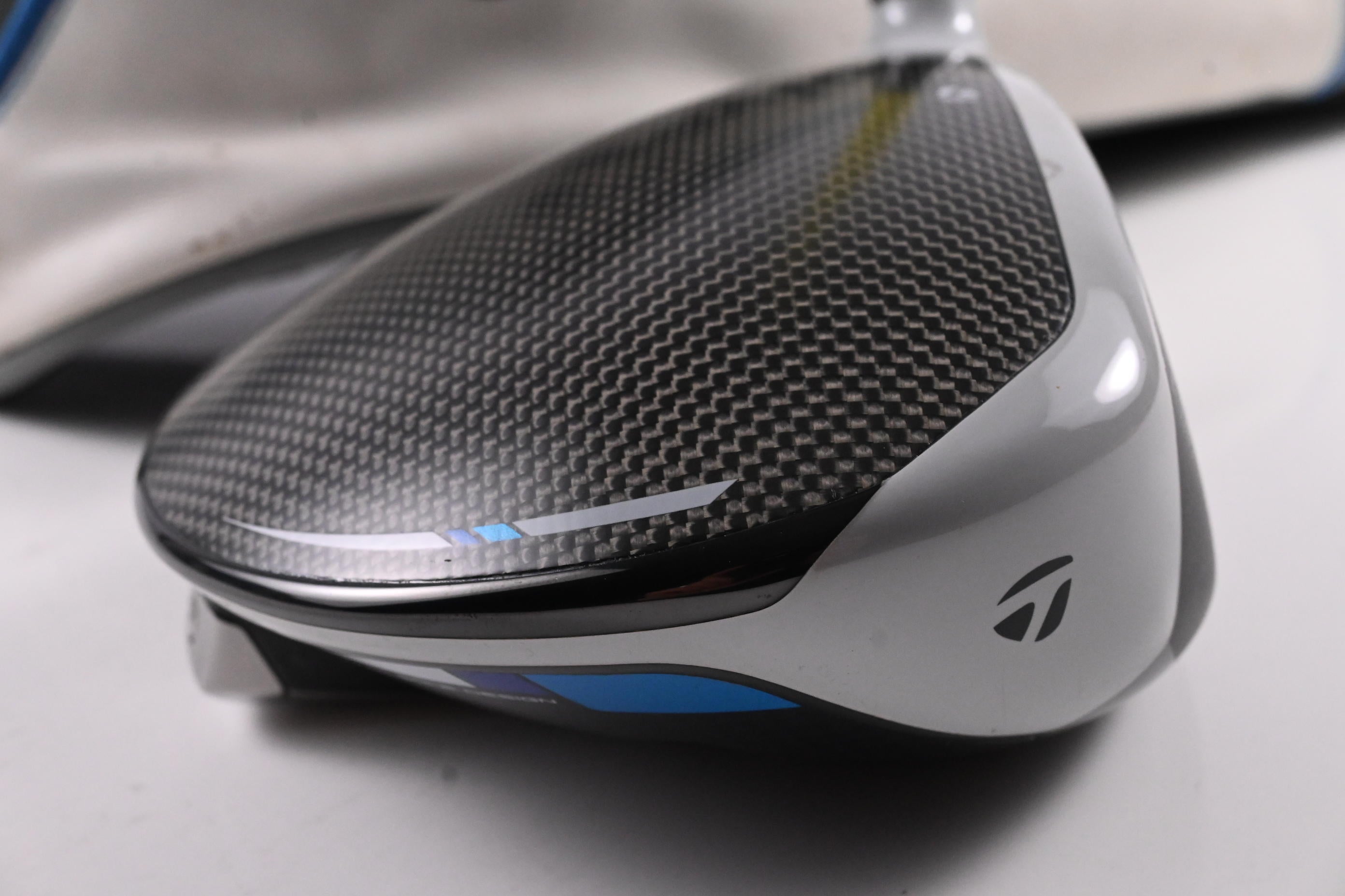 Taylormade SIM Max Driver / 10.5 Degree / Stiff Flex UST Mamiya ProForce V2 6