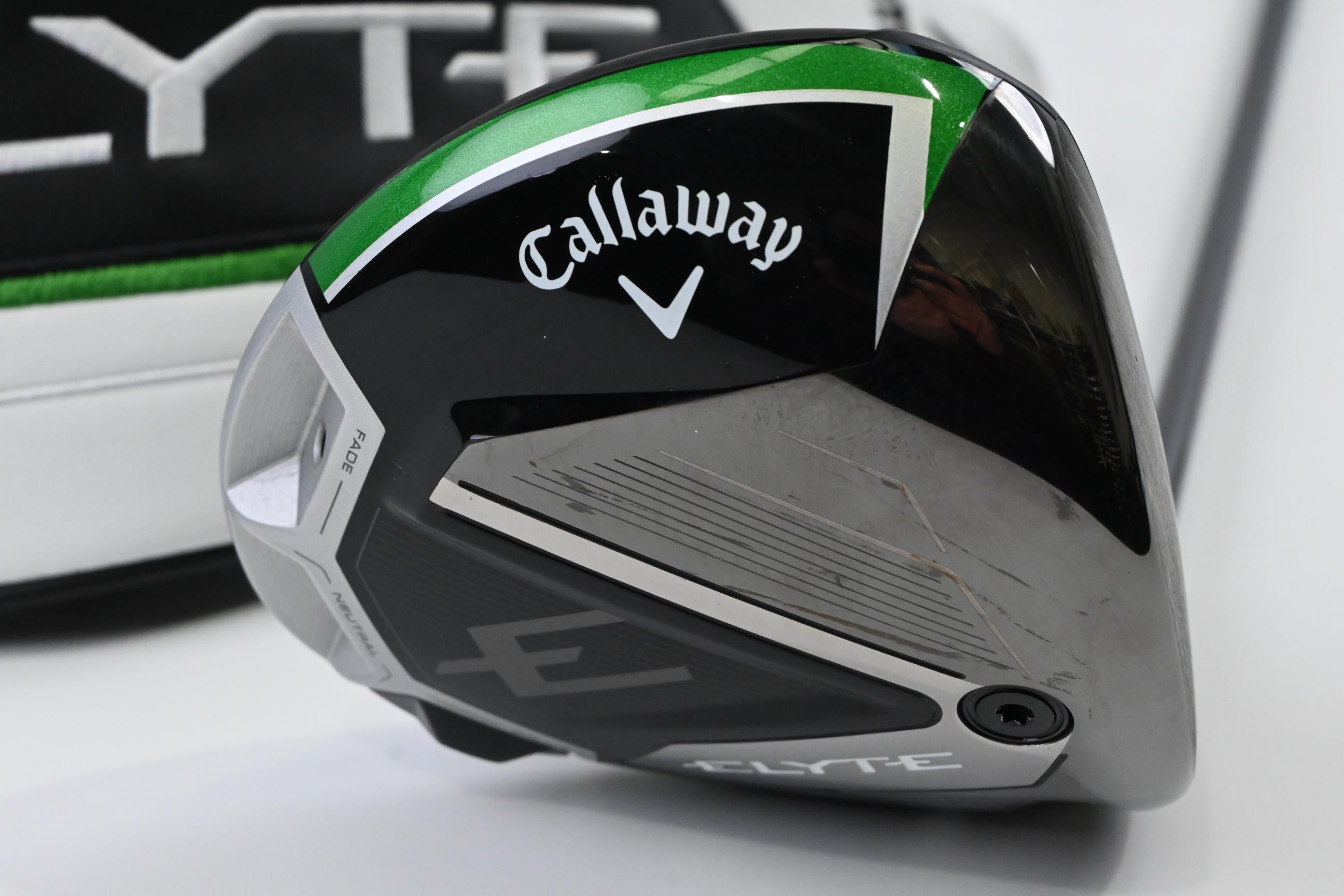 Callaway Elyte Driver / 10.5 Degree / Regular Flex Denali Charcoal 50 Shaft