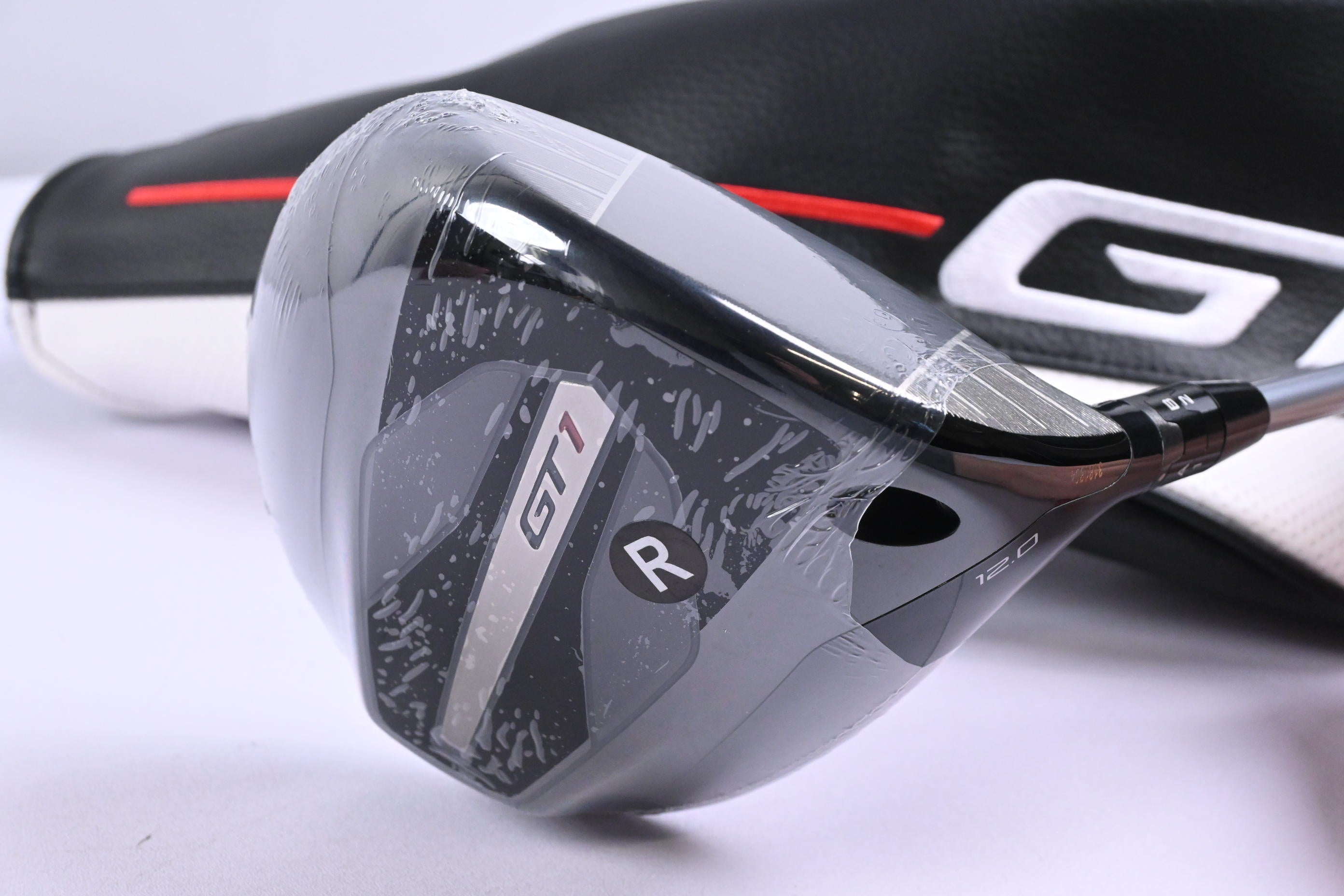 Titleist GT1 Driver / 12 Degree / Regular Flex Fujikura Airspeeder 40 Shaft