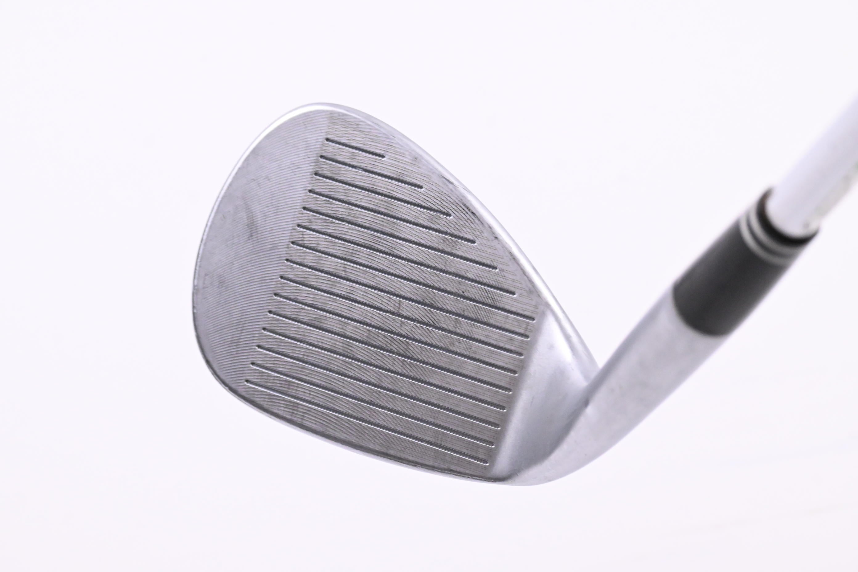 Cleveland 588 RTX Sand Wedge / 56 Degree / Wedge Flex Dynamic Gold Shaft