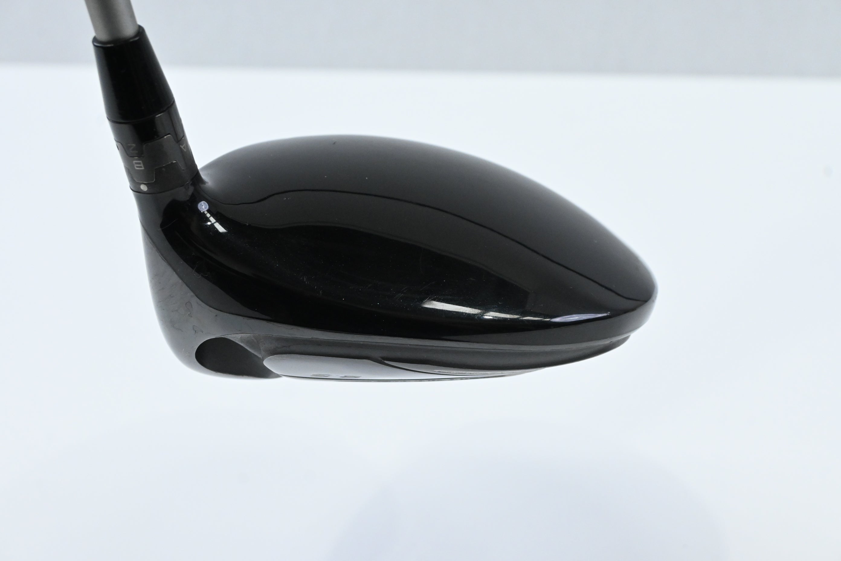 Titleist 915 D3 Driver / 9.5 Degree / Stiff Flex Diamana D+ 70 Shaft