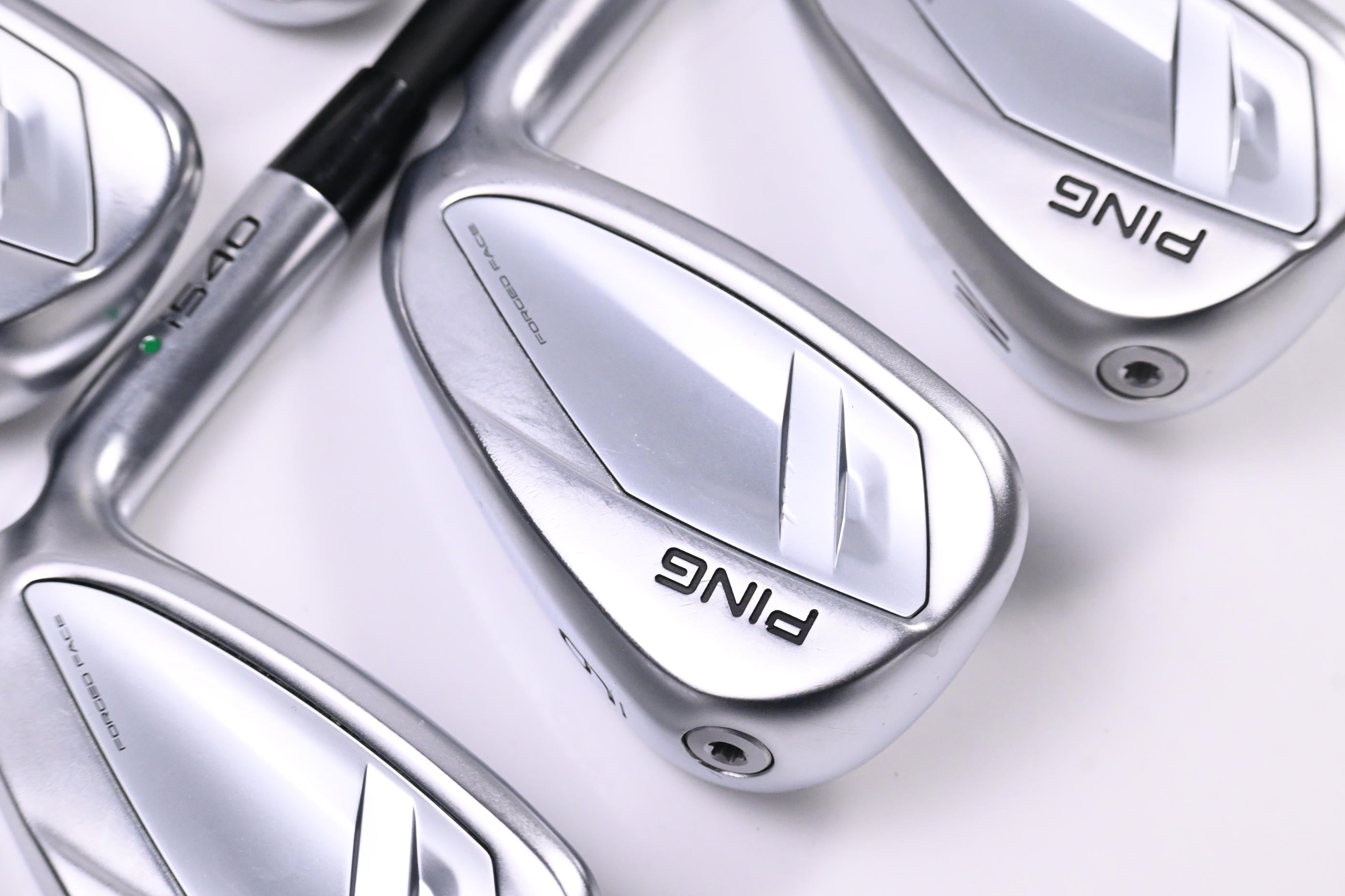 Ping i540 Irons / 6-PW / Green Dot / Regular Flex Ping ALTA CB Blue AWT Shafts