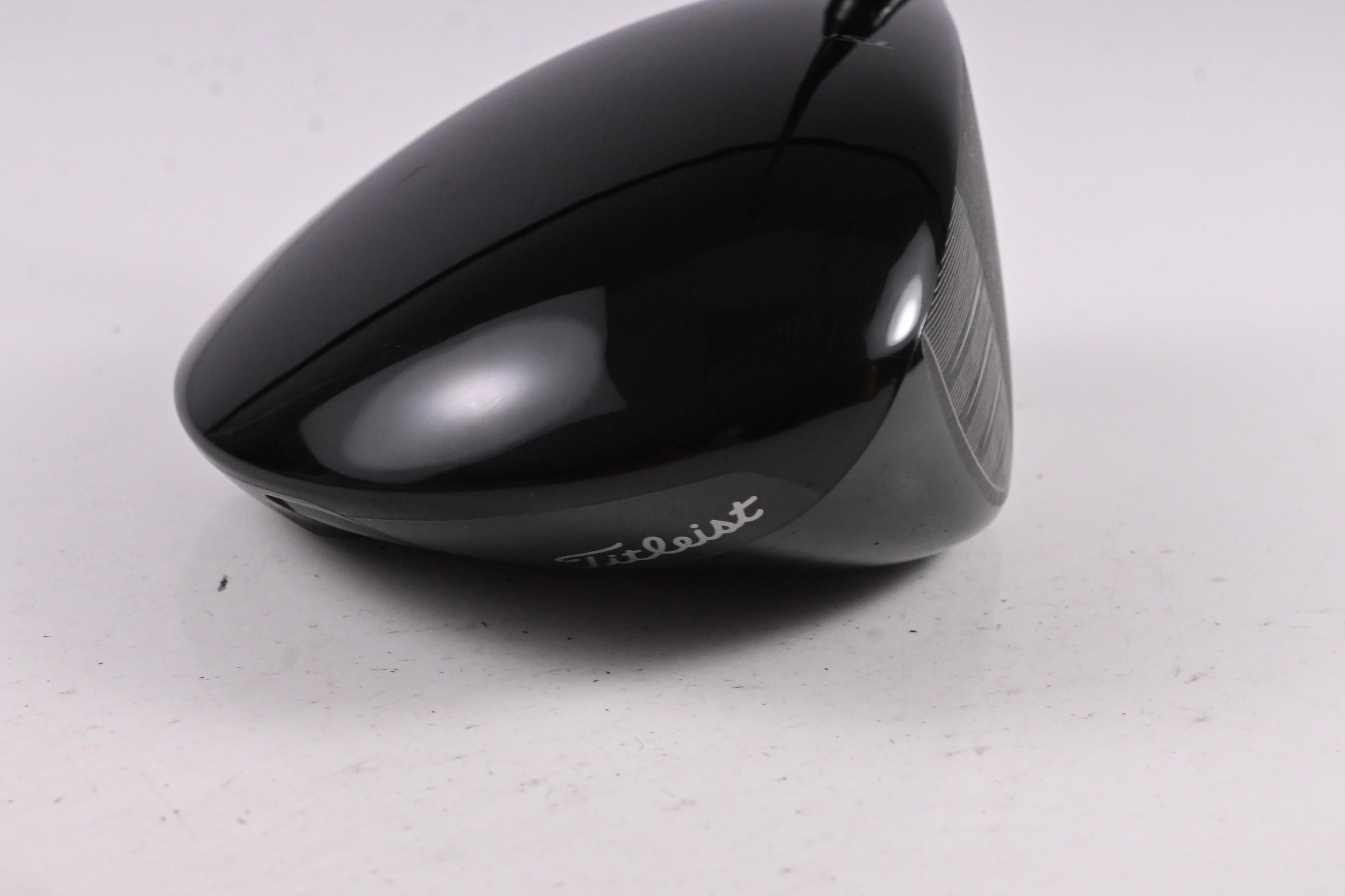 Titleist TSi3 Driver / 9 Degree / Stiff Flex Tensei AV Raw Blue 55 w/ SFW Shaft