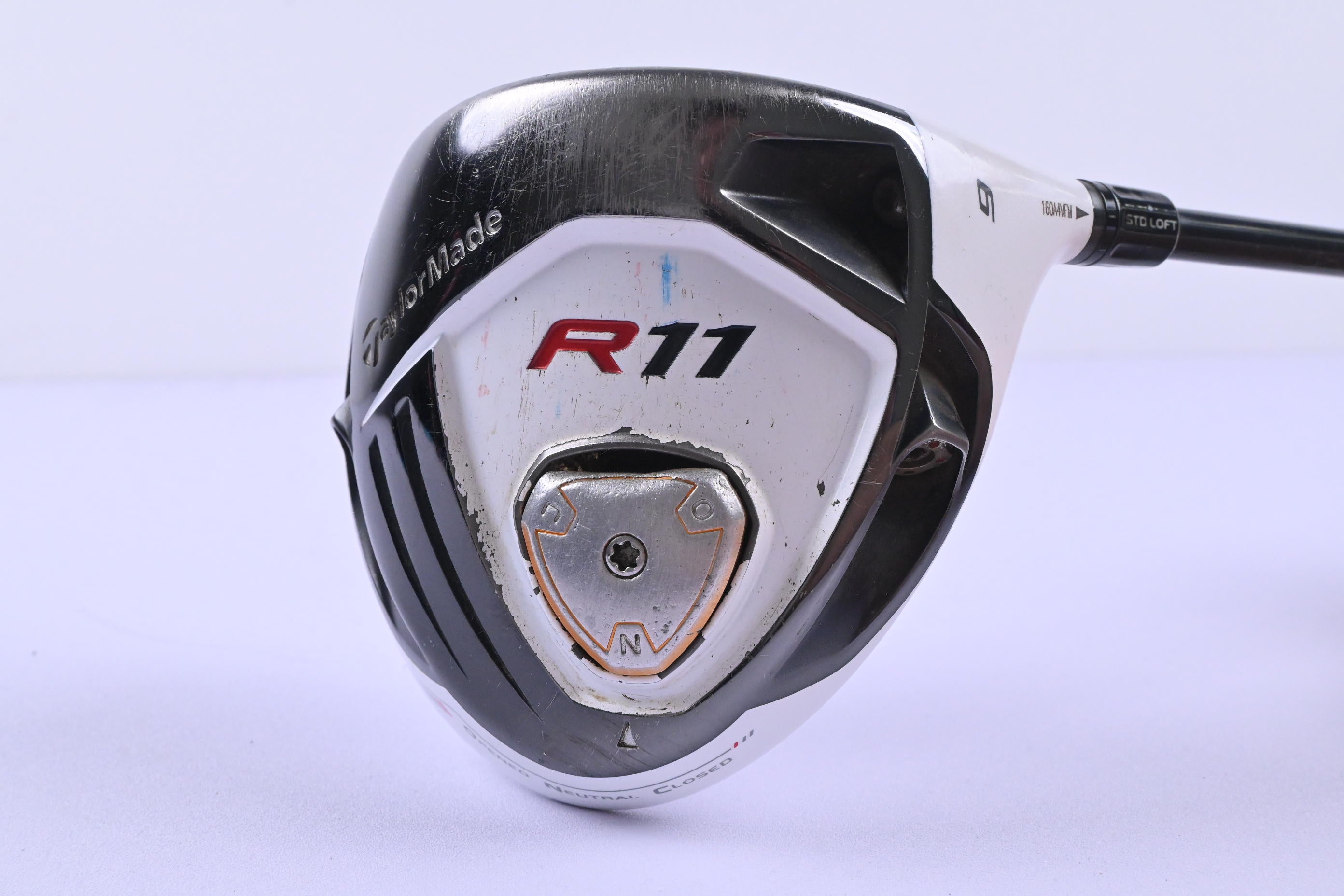 Taylormade R11 Driver / 9 Degree / Regular Flex Fujikura Blur R11 60 Shaft