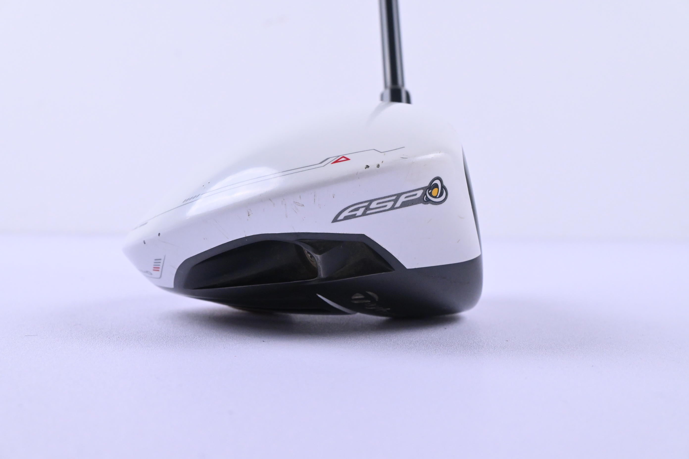 Taylormade R11 Driver / 9 Degree / Regular Flex Fujikura Blur R11 60 Shaft