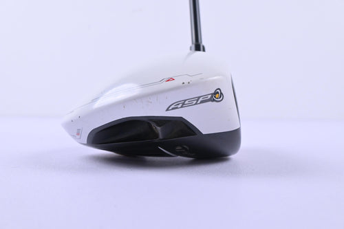 Taylormade R11 Driver / 9 Degree / Regular Flex Fujikura Blur R11 60 Shaft
