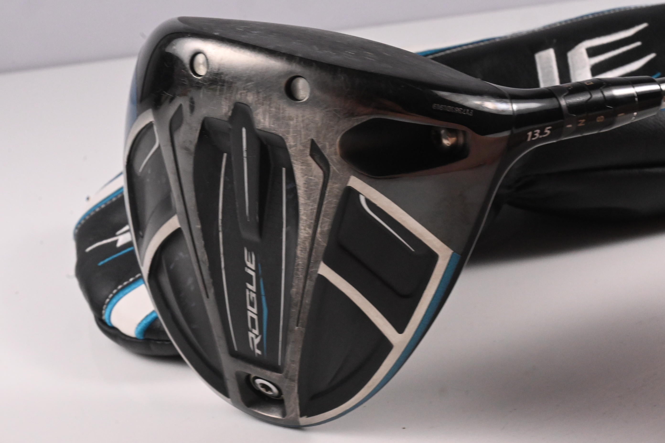Callaway Rogue Driver / 13.5 Degree / Regular Flex UST Recoil 450 Shaft