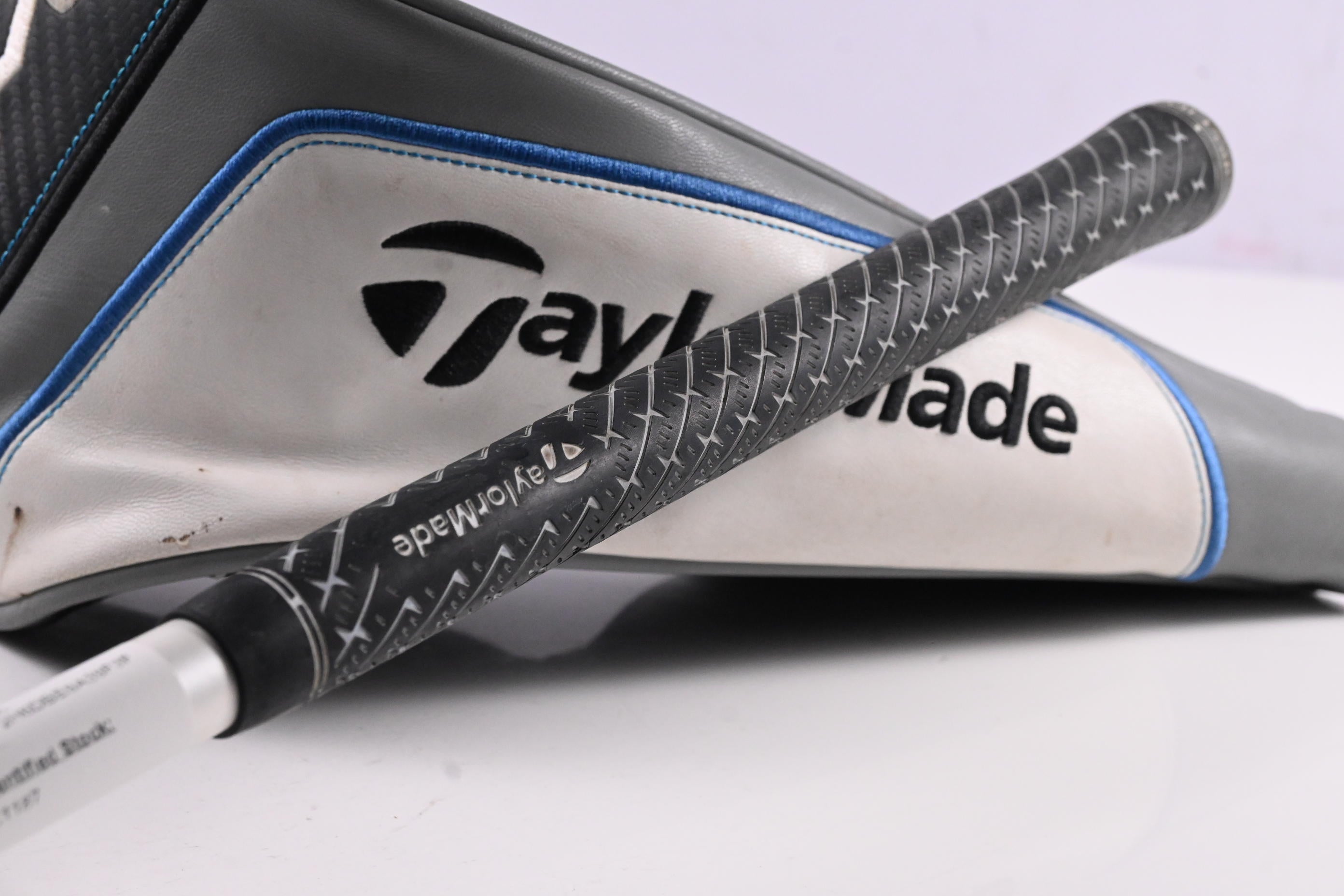 Taylormade SIM Max Driver / 10.5 Degree / Stiff Flex UST Mamiya ProForce V2 6