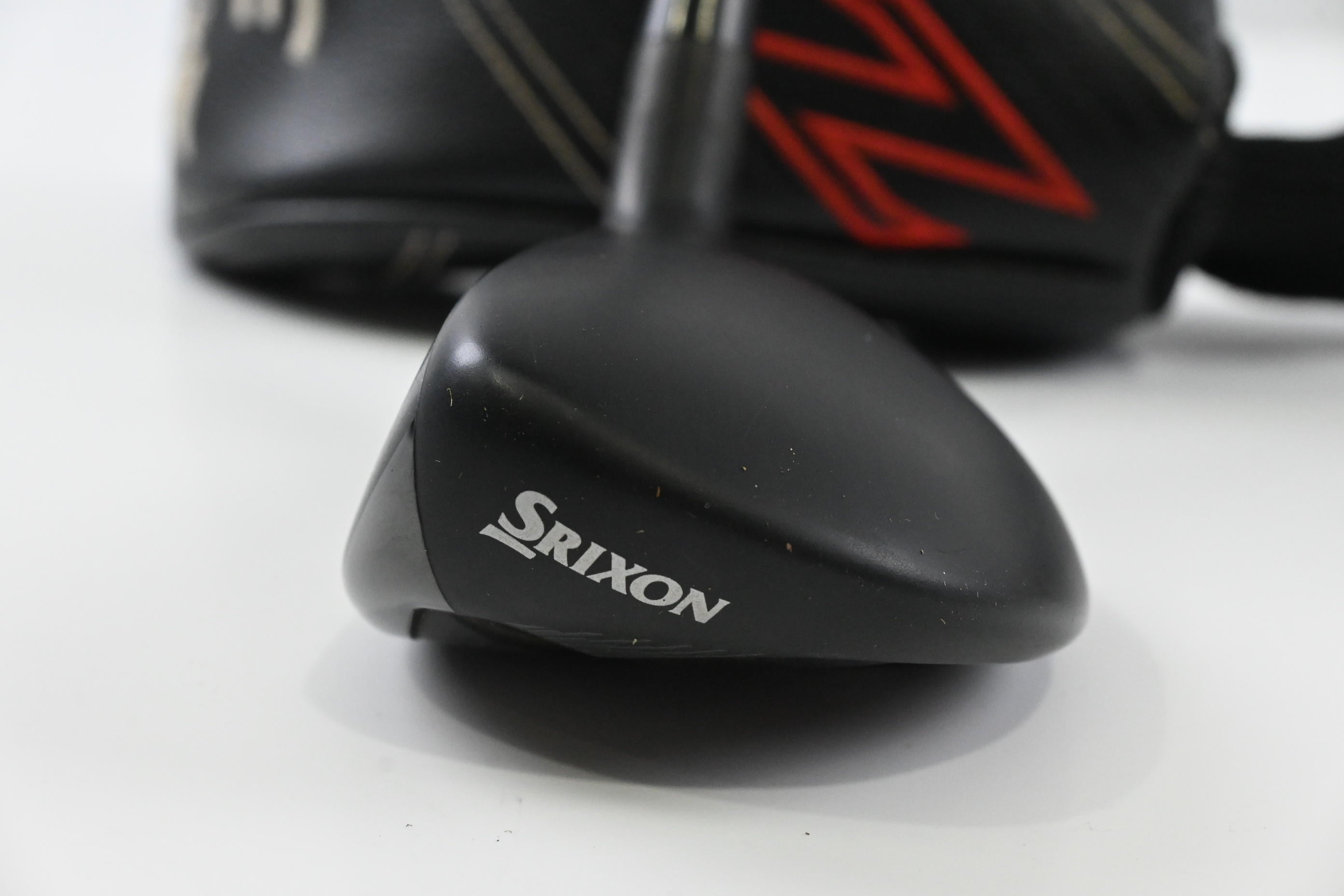 Left Hand Srixon ZX Mk II #4 Hybrid / 22 Degree / Regular Flex HZRDUS Smoke Red