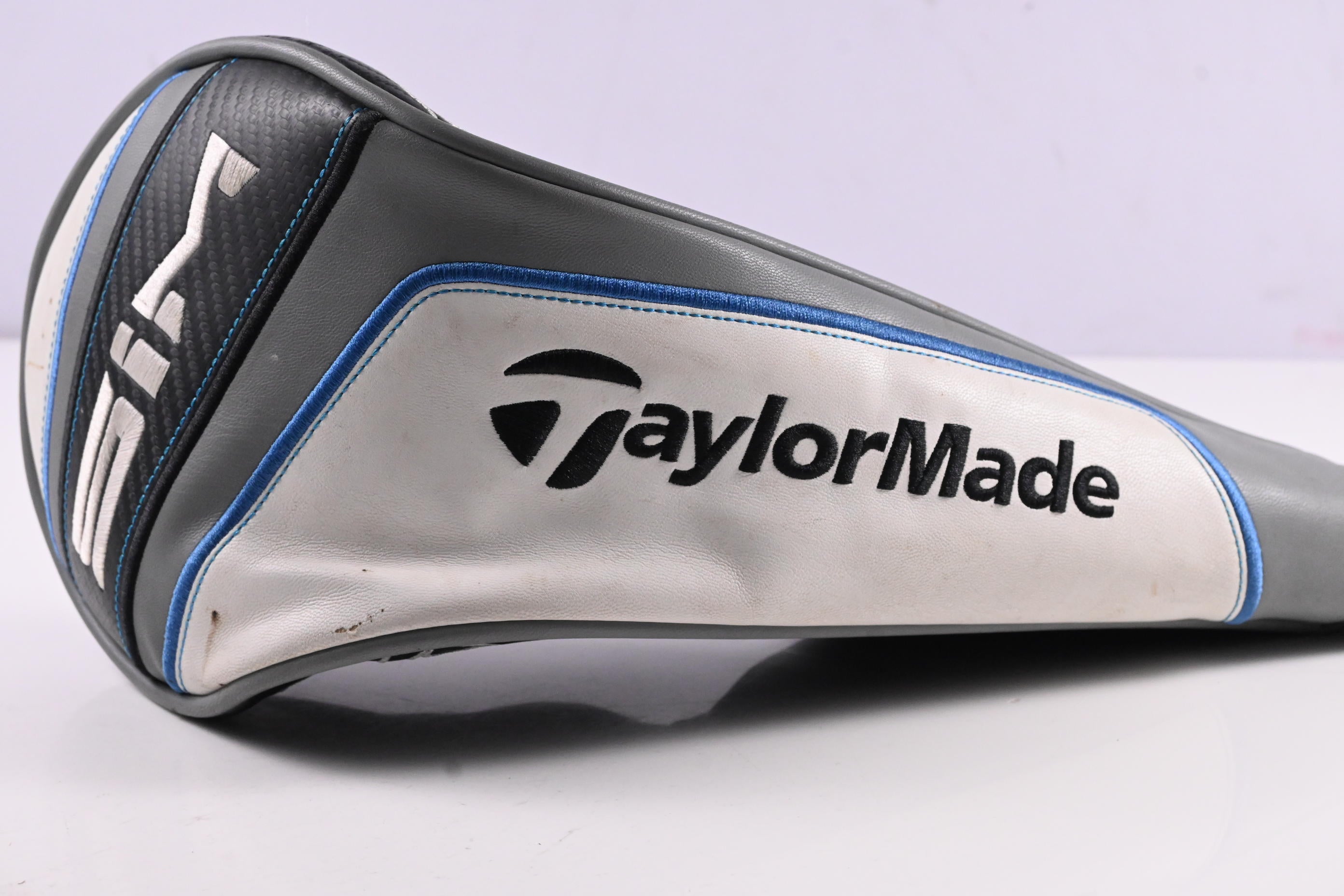 Taylormade SIM Max Driver / 10.5 Degree / Stiff Flex UST Mamiya ProForce V2 6