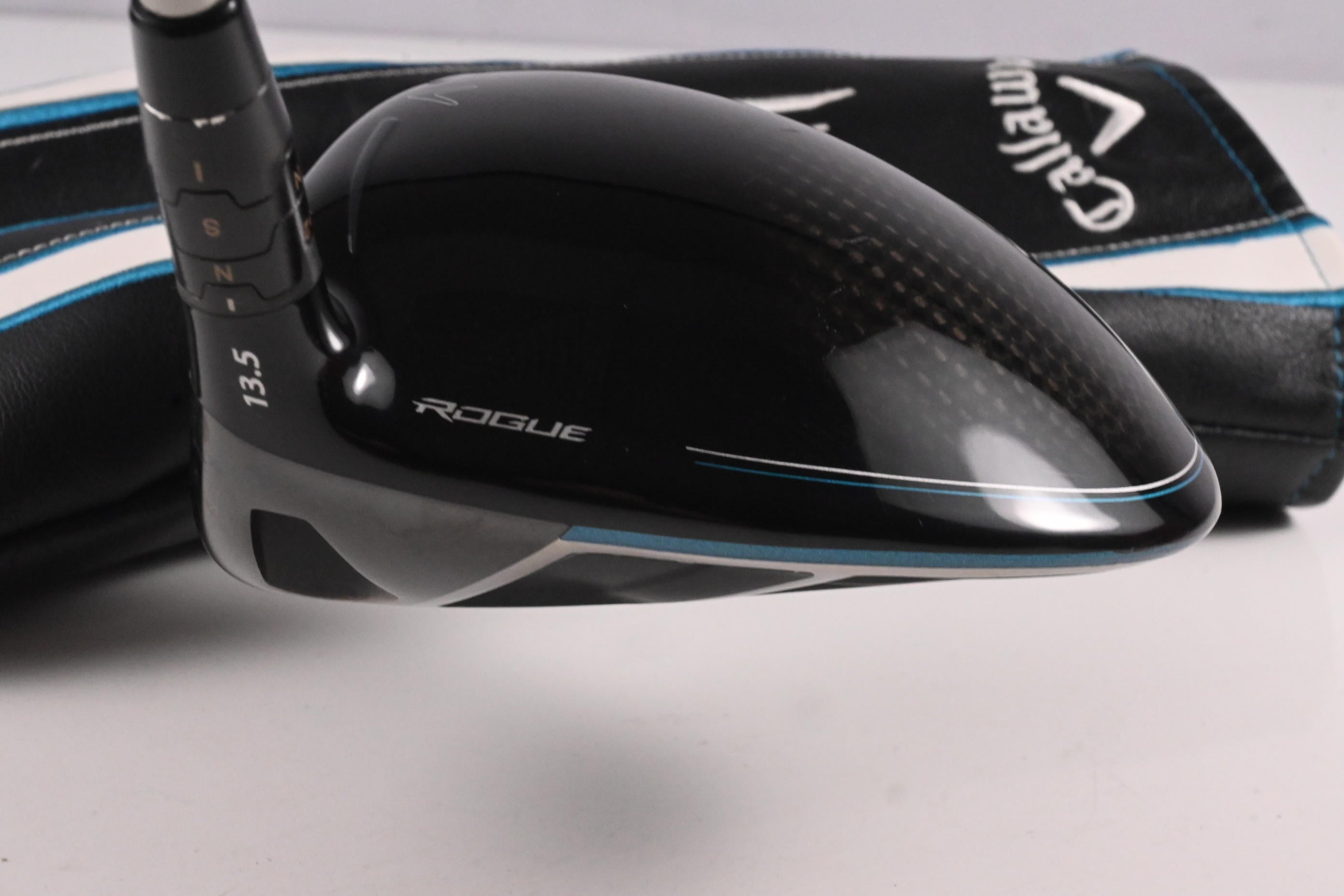 Callaway Rogue Driver / 13.5 Degree / Regular Flex UST Recoil 450 Shaft