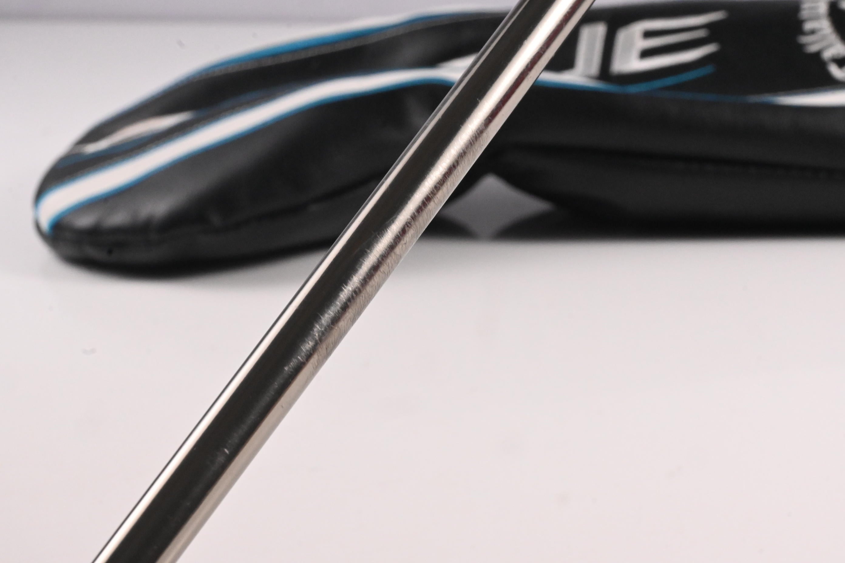 Callaway Rogue Driver / 13.5 Degree / Regular Flex UST Recoil 450 Shaft