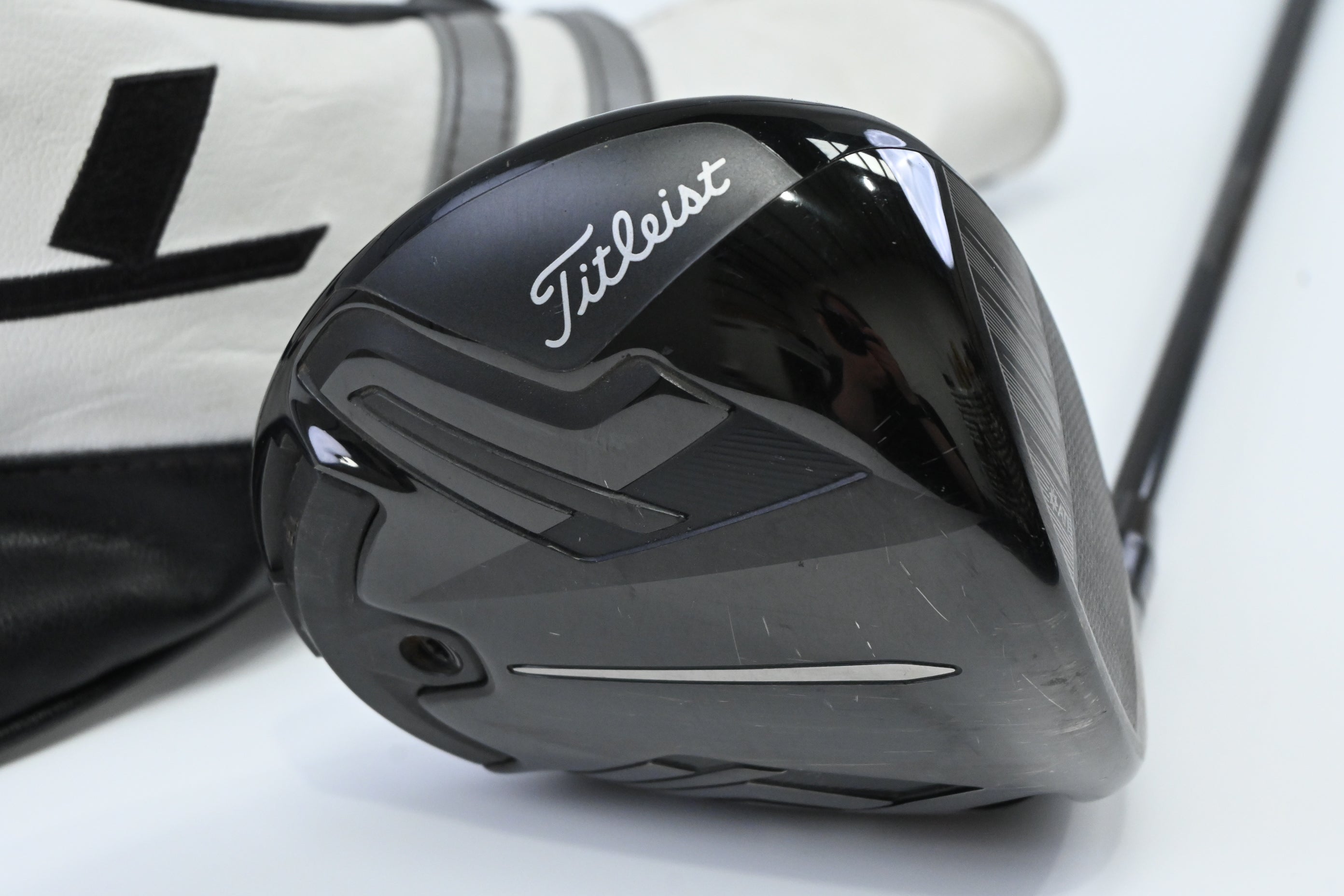 Titleist TSi3 Driver / 9 Degree / Stiff Flex HZRDUS Smoke Black RDX 60 Shaft