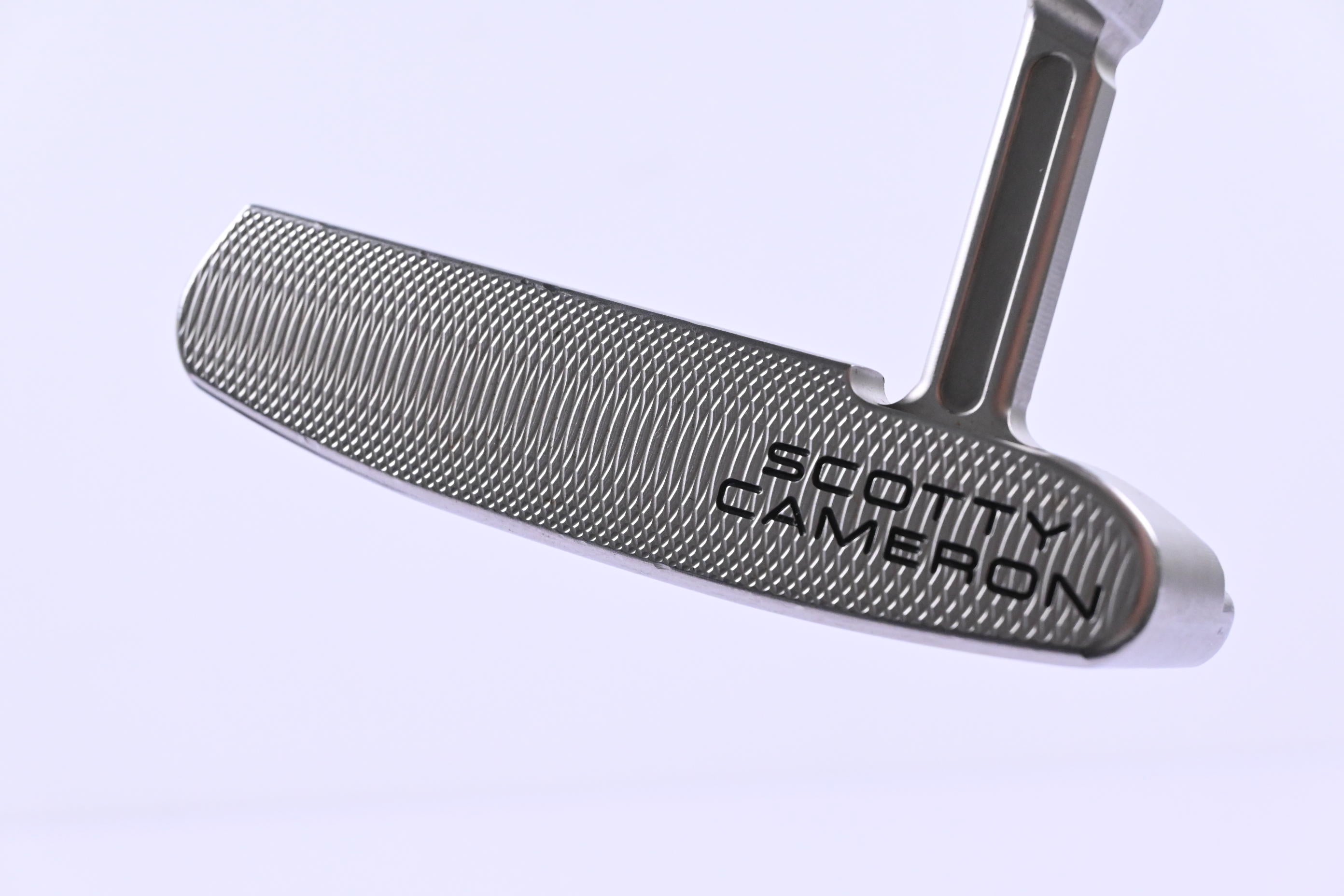 Scotty Cameron Super Select Newport + Putter / 35 Inch