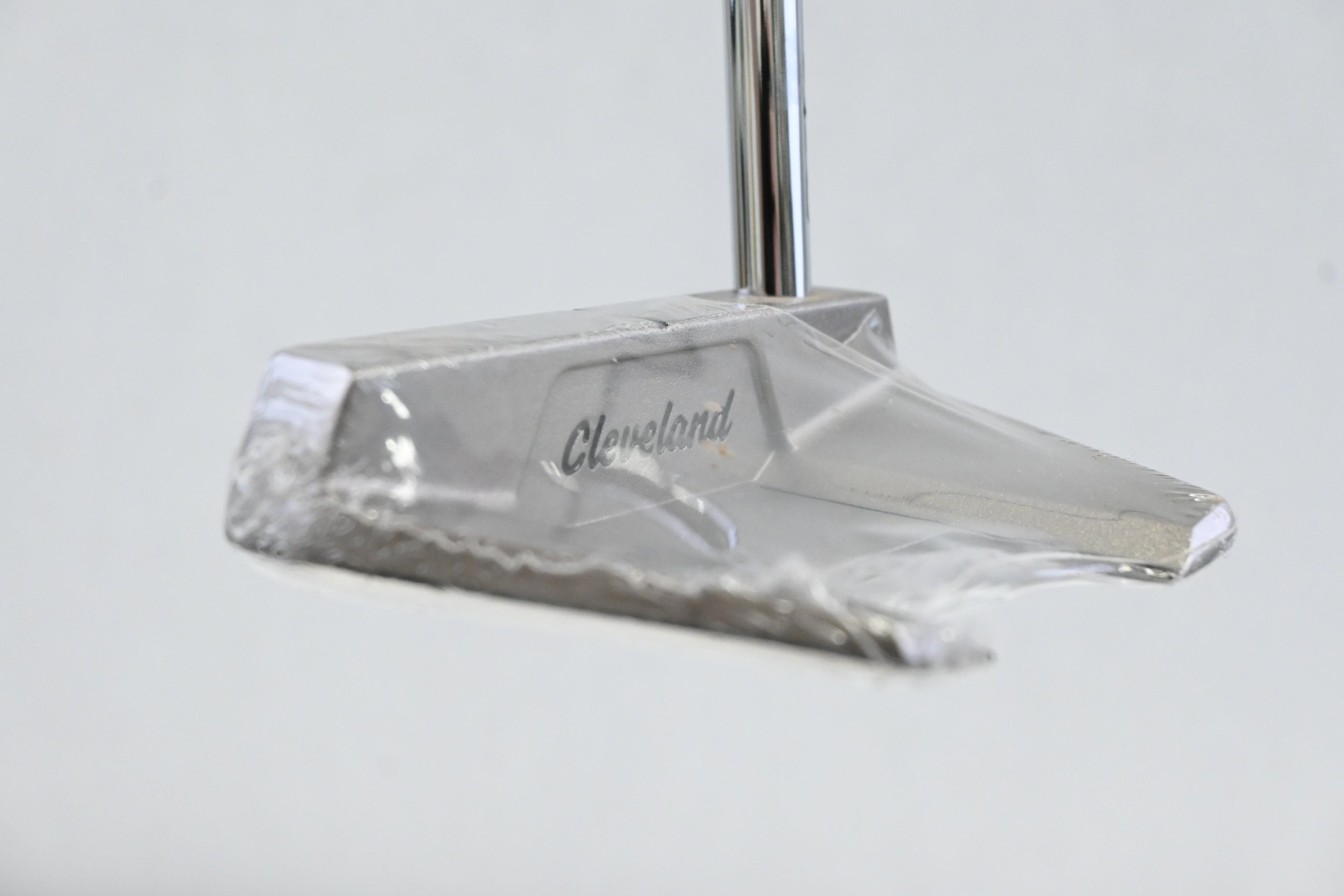 Left Hand Cleveland HB Soft 2 11 Putter / 34 Inch