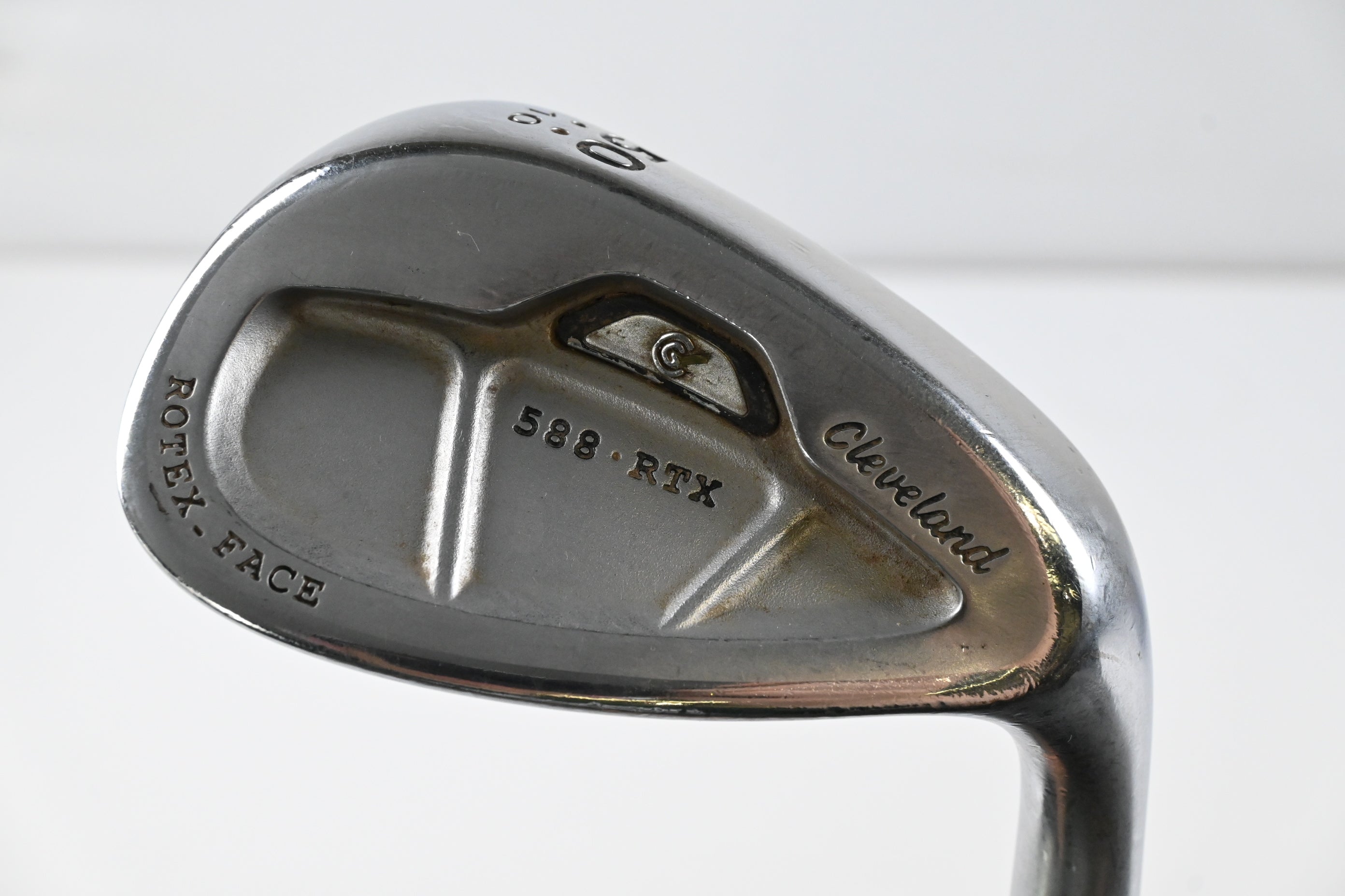 Cleveland 588 RTX Gap Wedge / 50 Degree / Wedge Flex Dynamic Gold Shaft