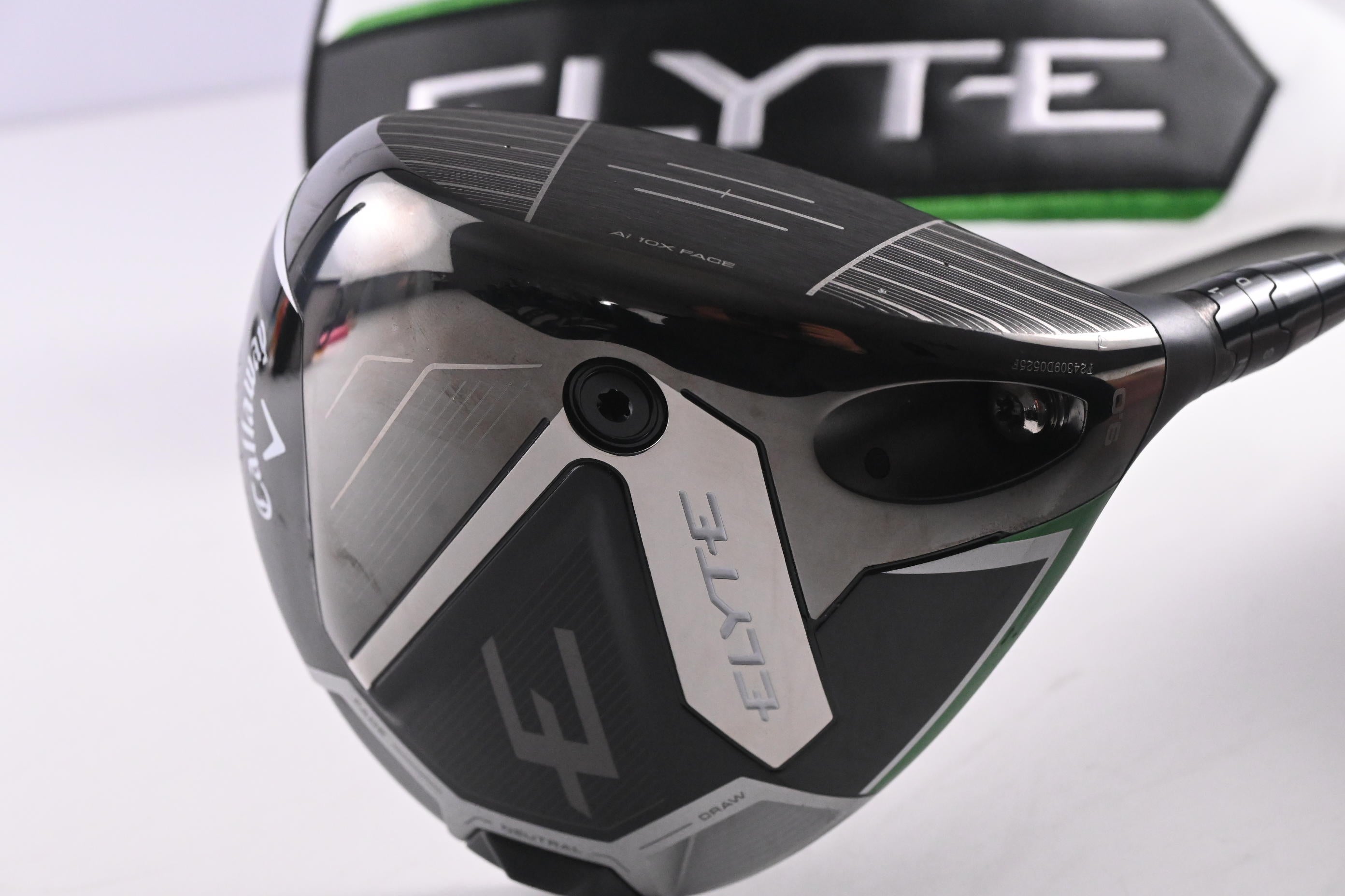 Callaway Elyte Driver / 9 Degree / Regular Flex Vanquish 4 Shaft