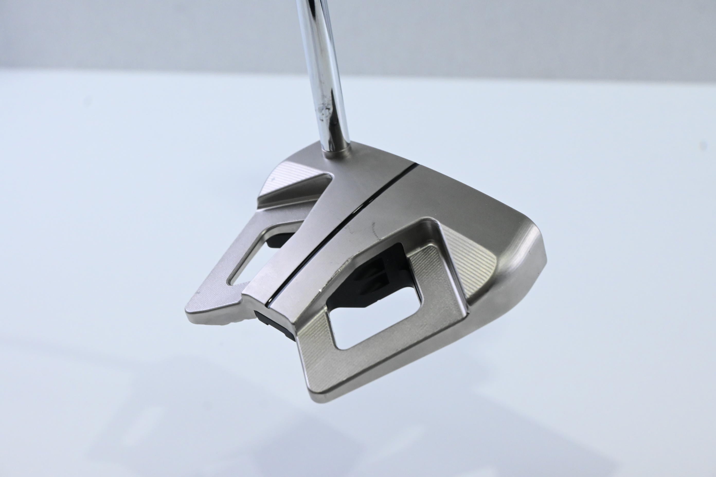 Scotty Cameron 2026 Phantom 9R Putter / 34 Inch