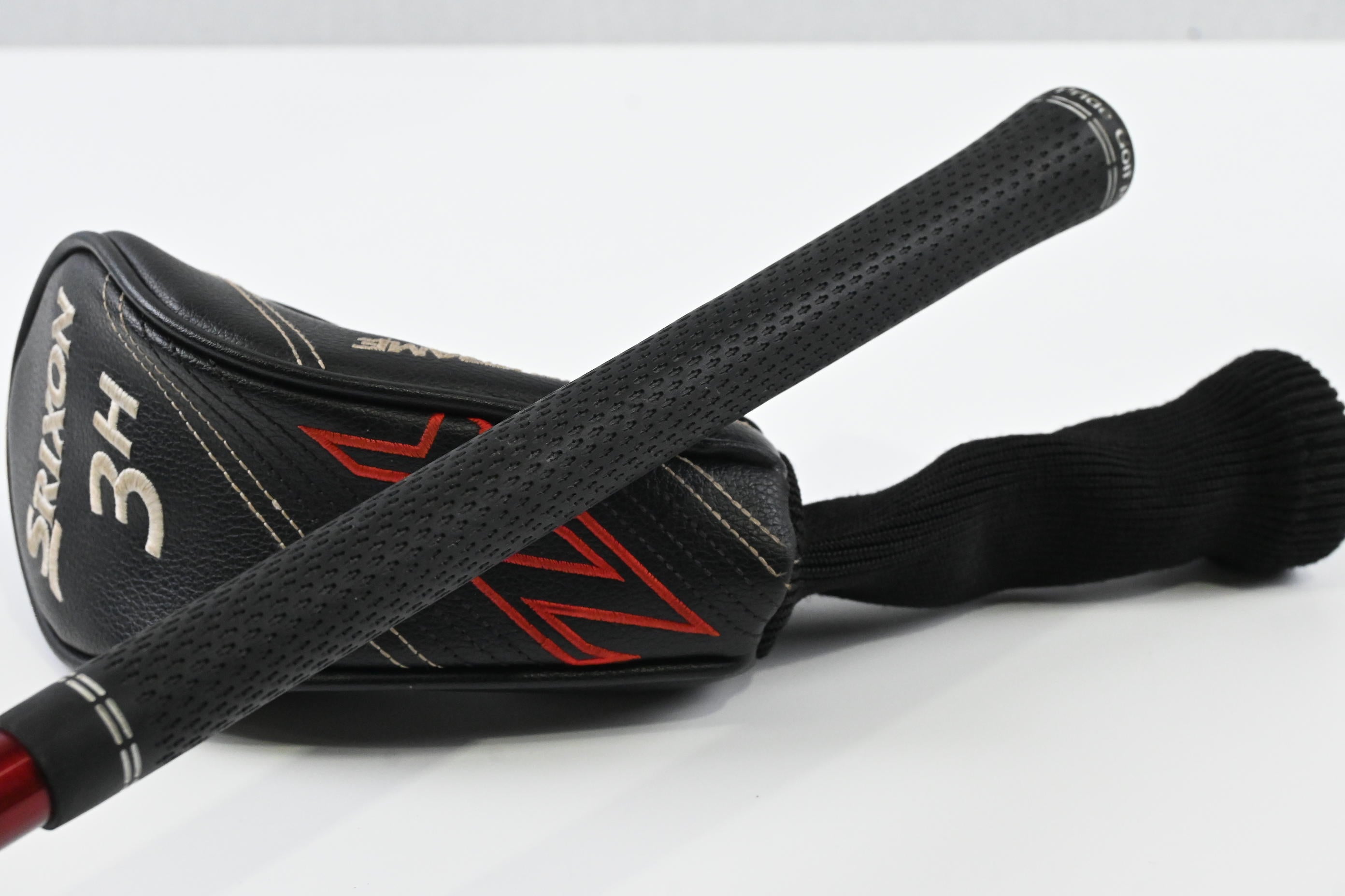 Left Hand Srixon ZX Mk II #4 Hybrid / 22 Degree / Regular Flex HZRDUS Smoke Red