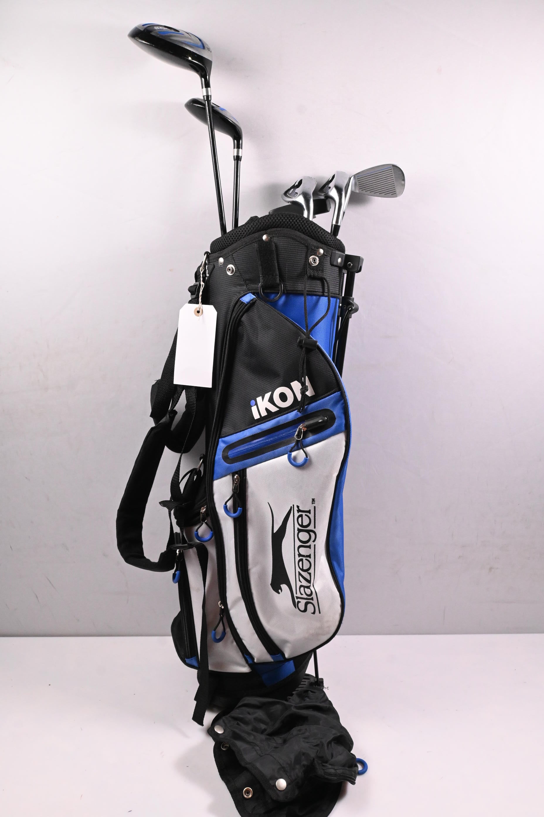 Junior Slazenger Ikon Package Set / Woods, Irons, Putter, Bag
