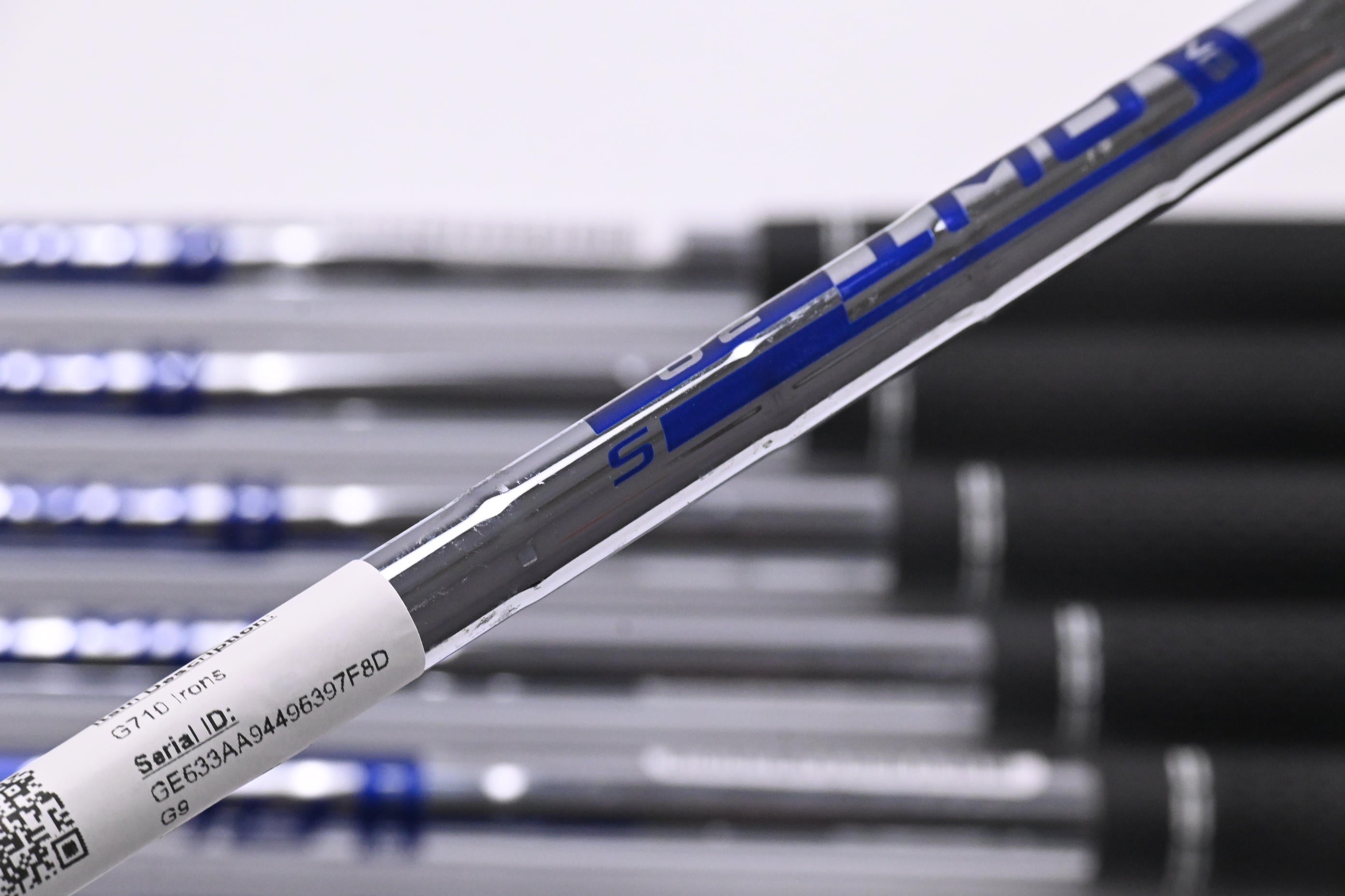 Ping G710 Irons / 5-PW+SW / Blue Dot / Stiff Flex Ping AWT 2.0 Shafts