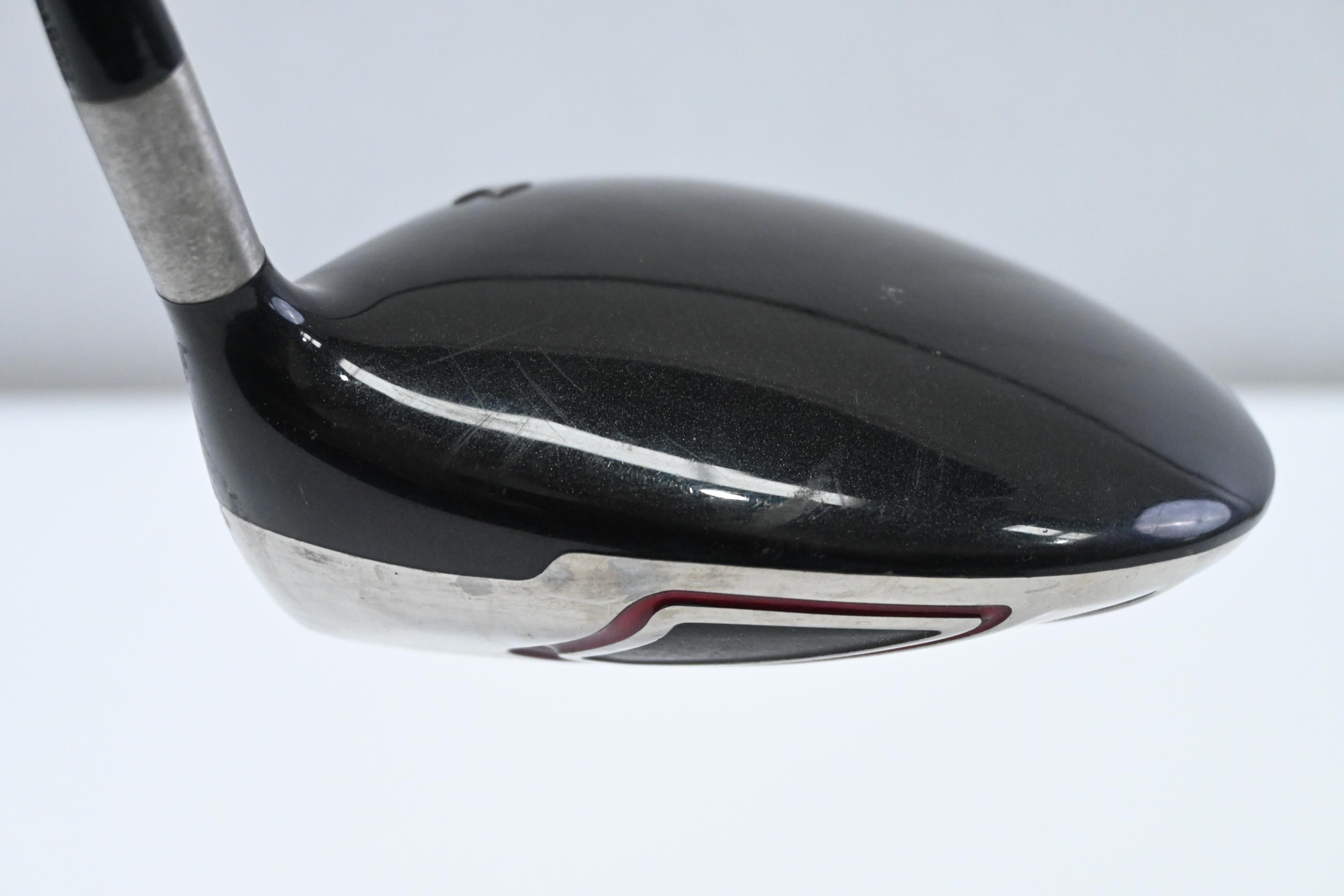 Titleist 909 D Comp Driver / 9.5 Degree / Stiff Flex Matrix Ozik Xcon 6 Shaft