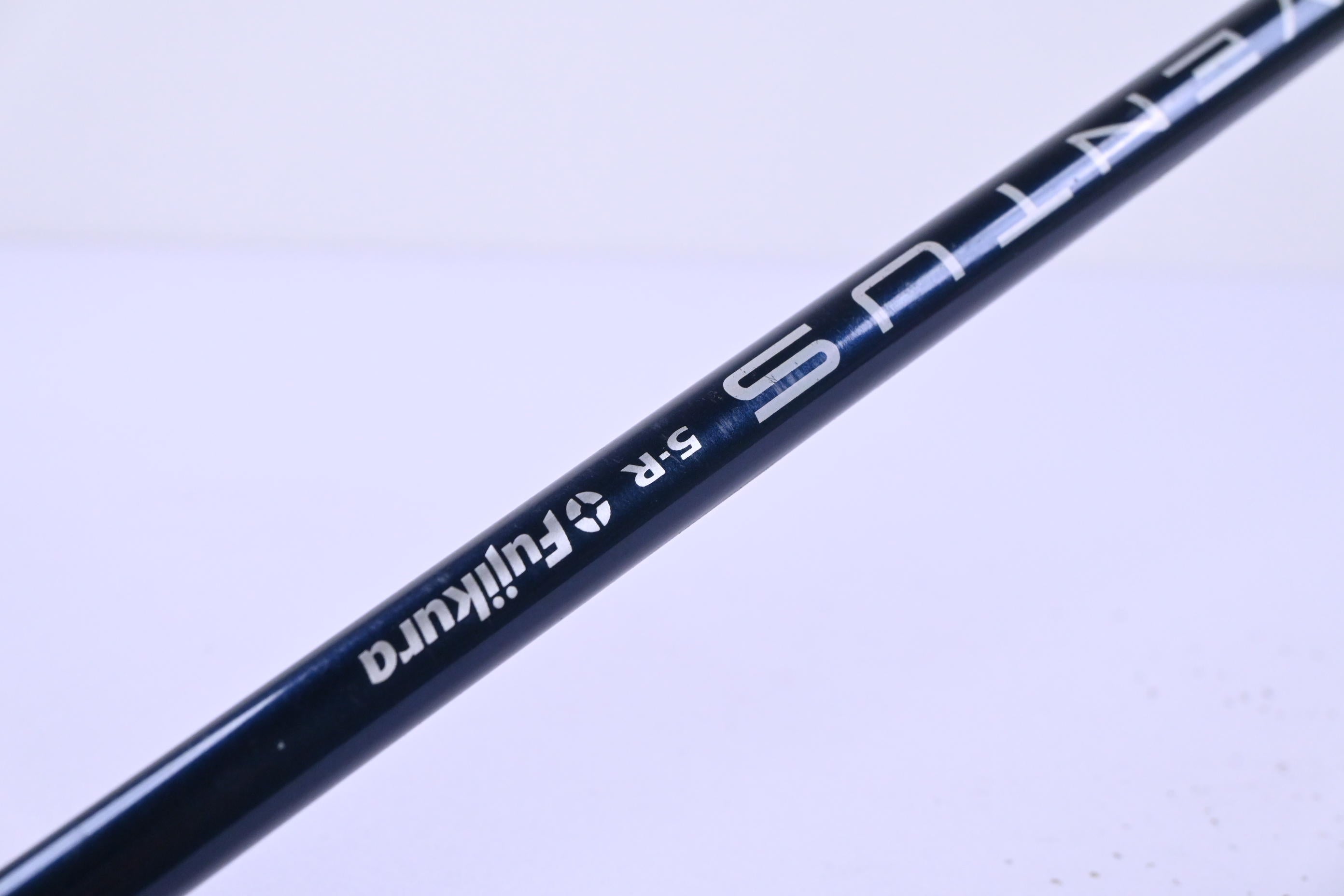 Taylormade SIM2 Driver / 10.5 Degree / Regular Flex Fujikura Ventus Blue 5 Shaft