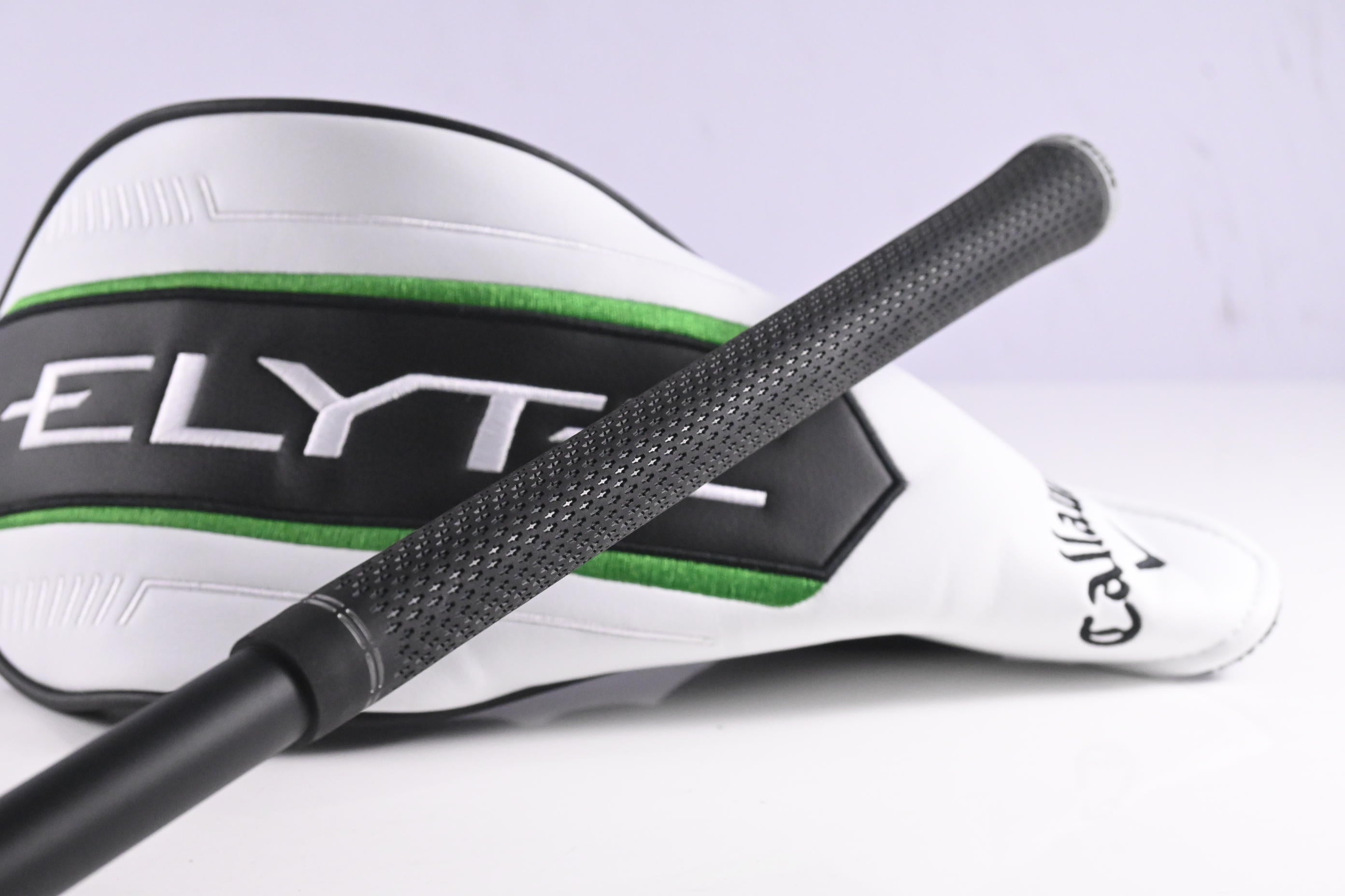 Callaway Elyte Driver / 9 Degree / Regular Flex Vanquish 4 Shaft
