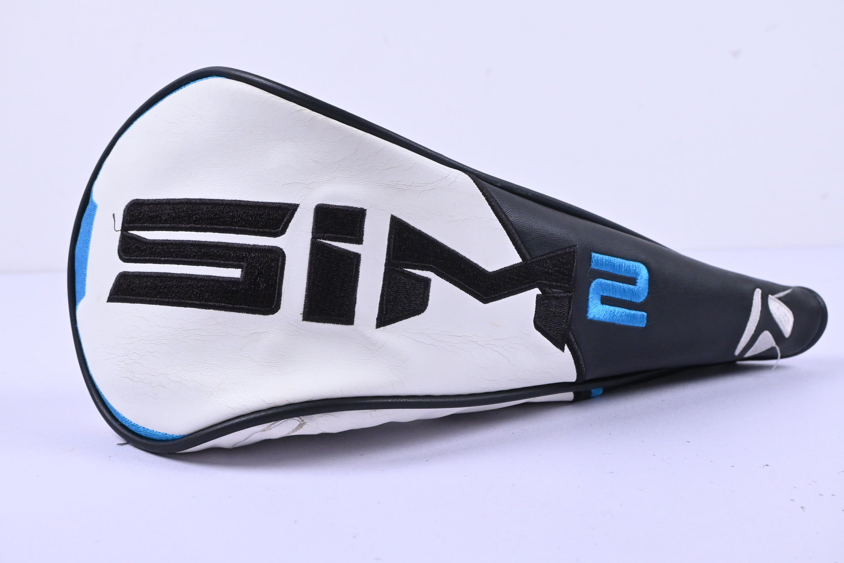 Taylormade SIM2 Driver / 10.5 Degree / Regular Flex Fujikura Ventus Blue 5 Shaft
