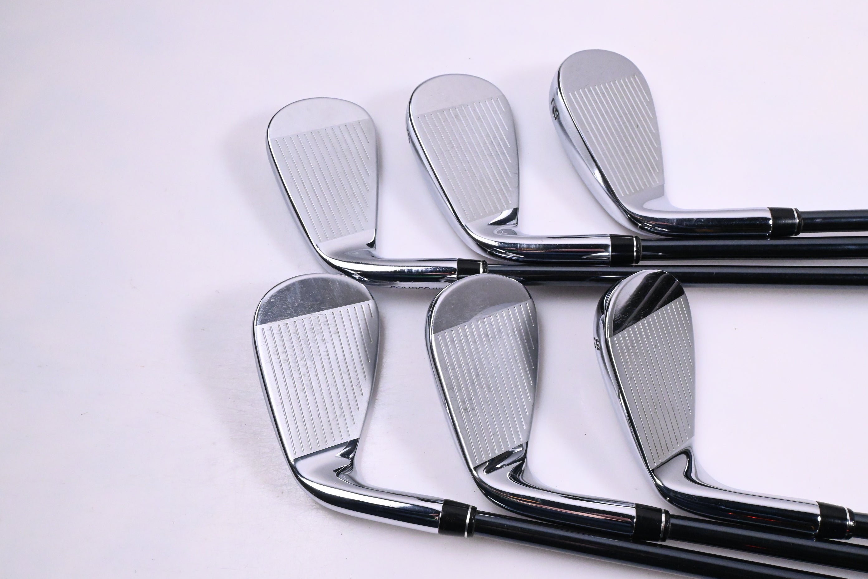 Callaway Paradym Irons / 7-PW+AW+GW / Senior Flex UST Recoil Dart 65 Shafts