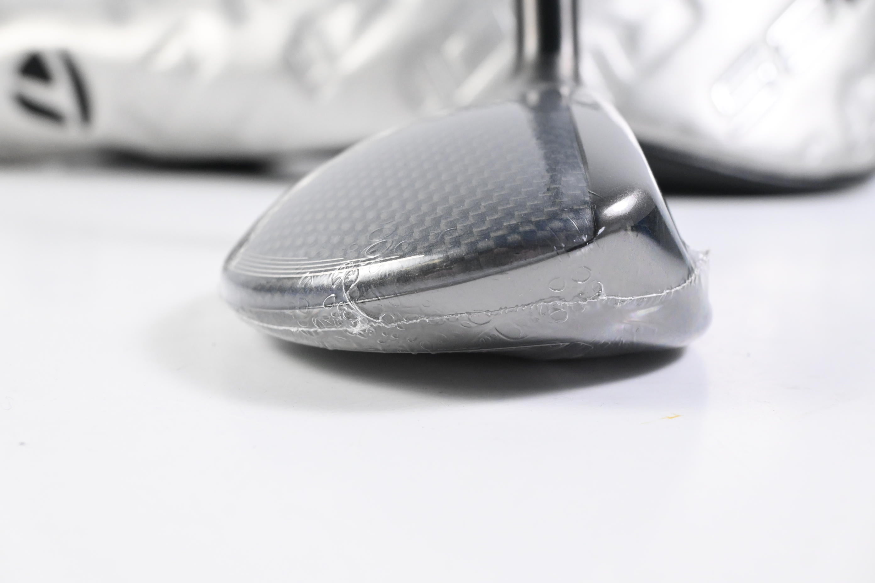 Taylormade Qi35 Max Lite #5 Hybrid / 27 Degree / Senior Flex Vanquish 5 Shaft