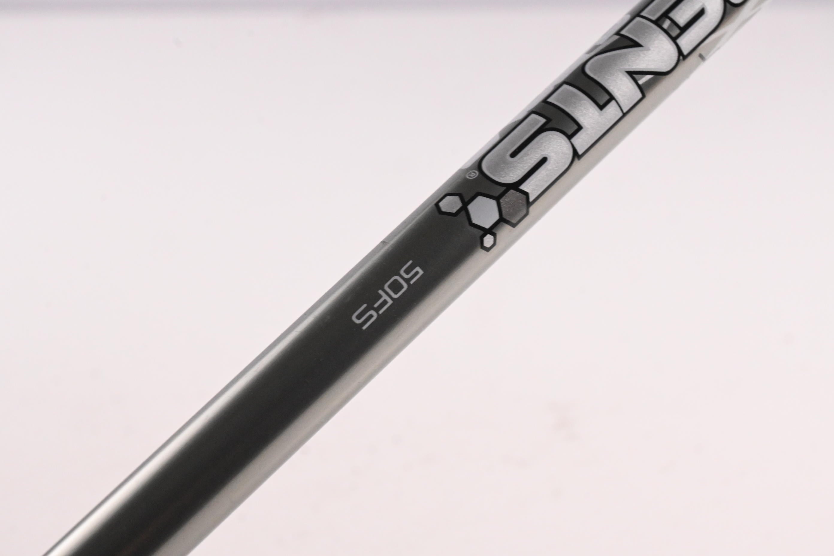 Wilson D300 SL Driver / 9 Degree / Stiff Flex UST Elements Chrome 50 Shaft