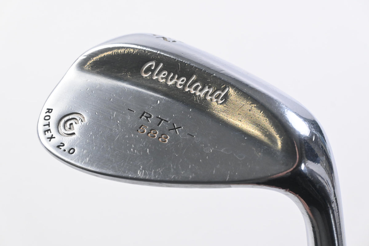 Cleveland 588 RTX Gap Wedge / 52 Degree / Wedge Flex Dynamic Gold Shaft